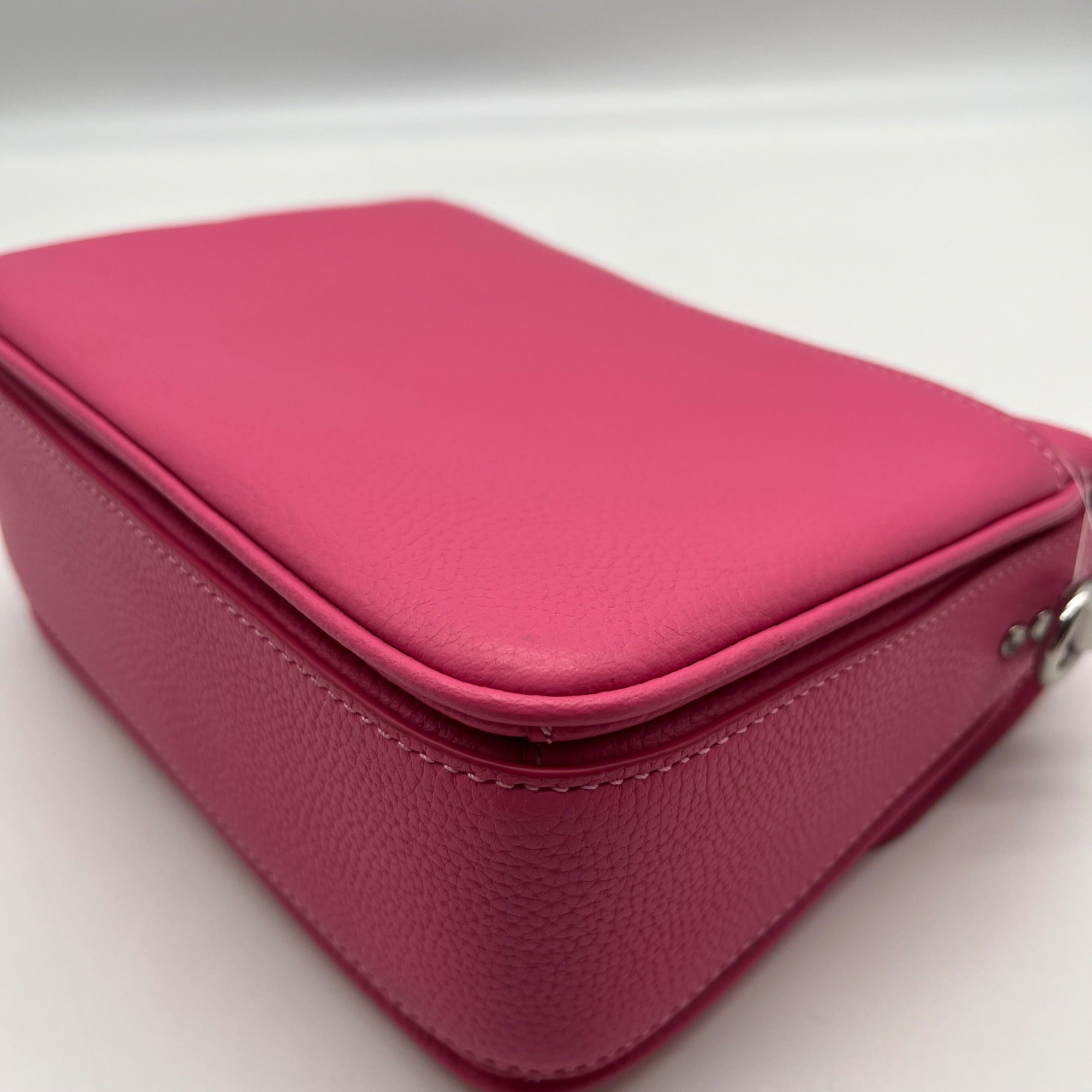 Coach Petunia Pebbled Leather Cassie Bag 19 Crossbody CP211