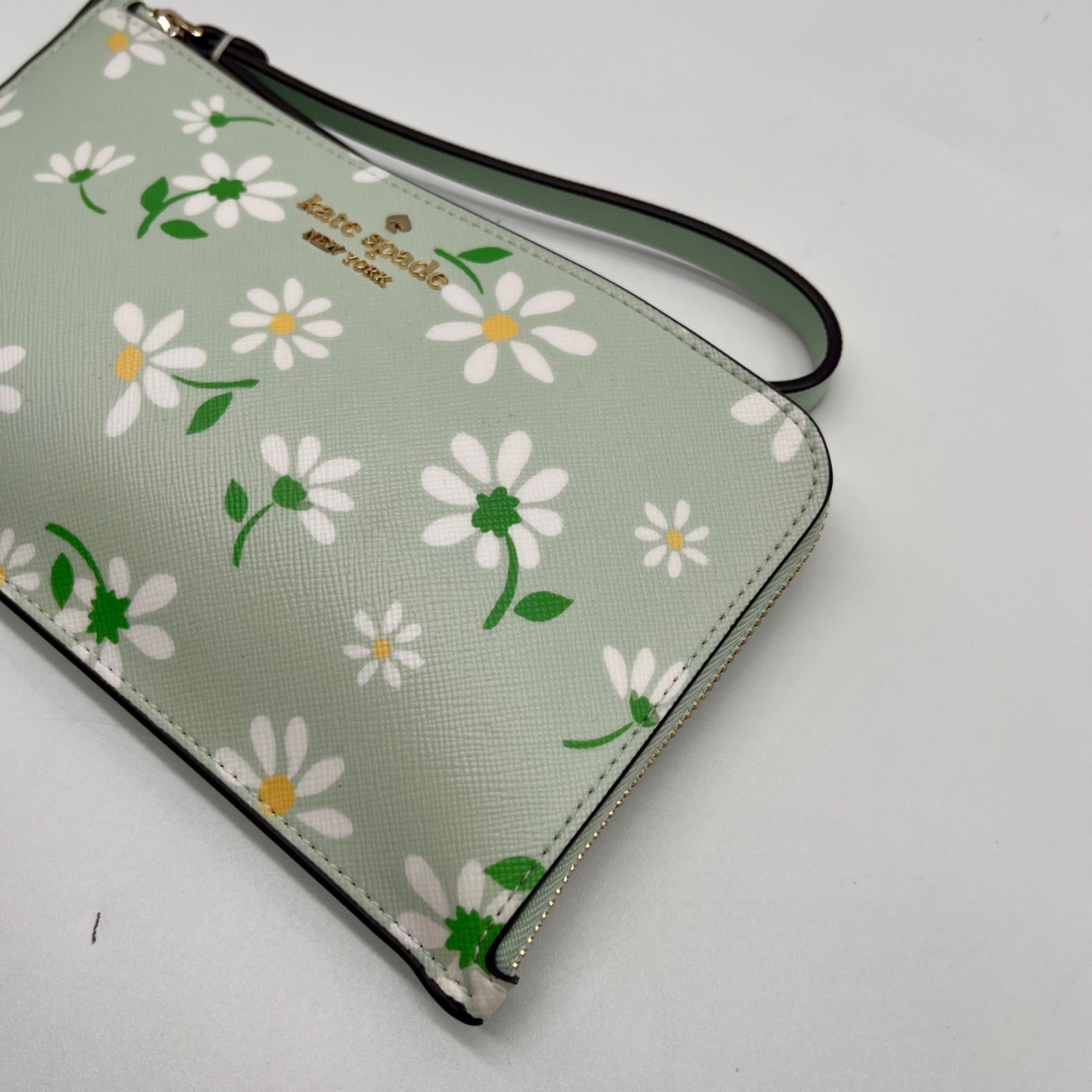 Kate Spade Blue Lucy Daisy Medium Wristlet
