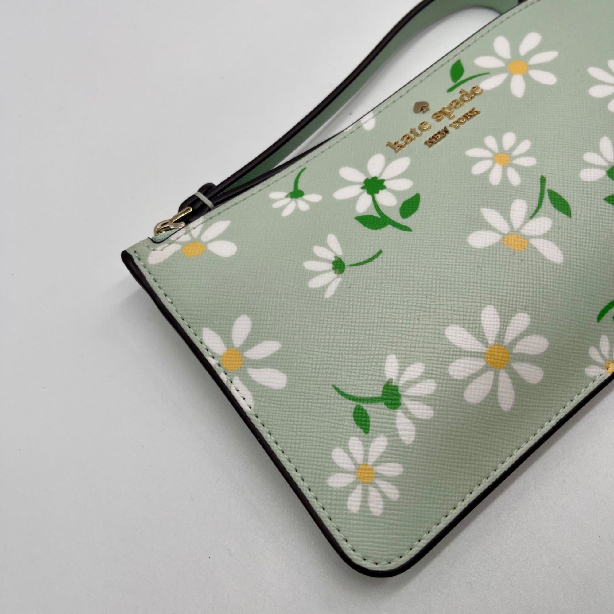 Kate Spade Blue Lucy Daisy Medium Wristlet