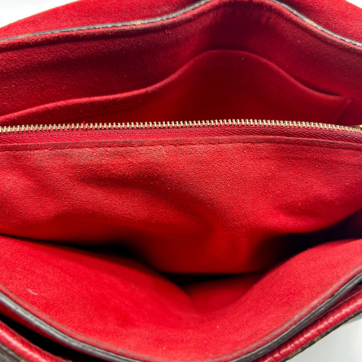 Louis Vuitton Pallas Chain Shoulder Bag