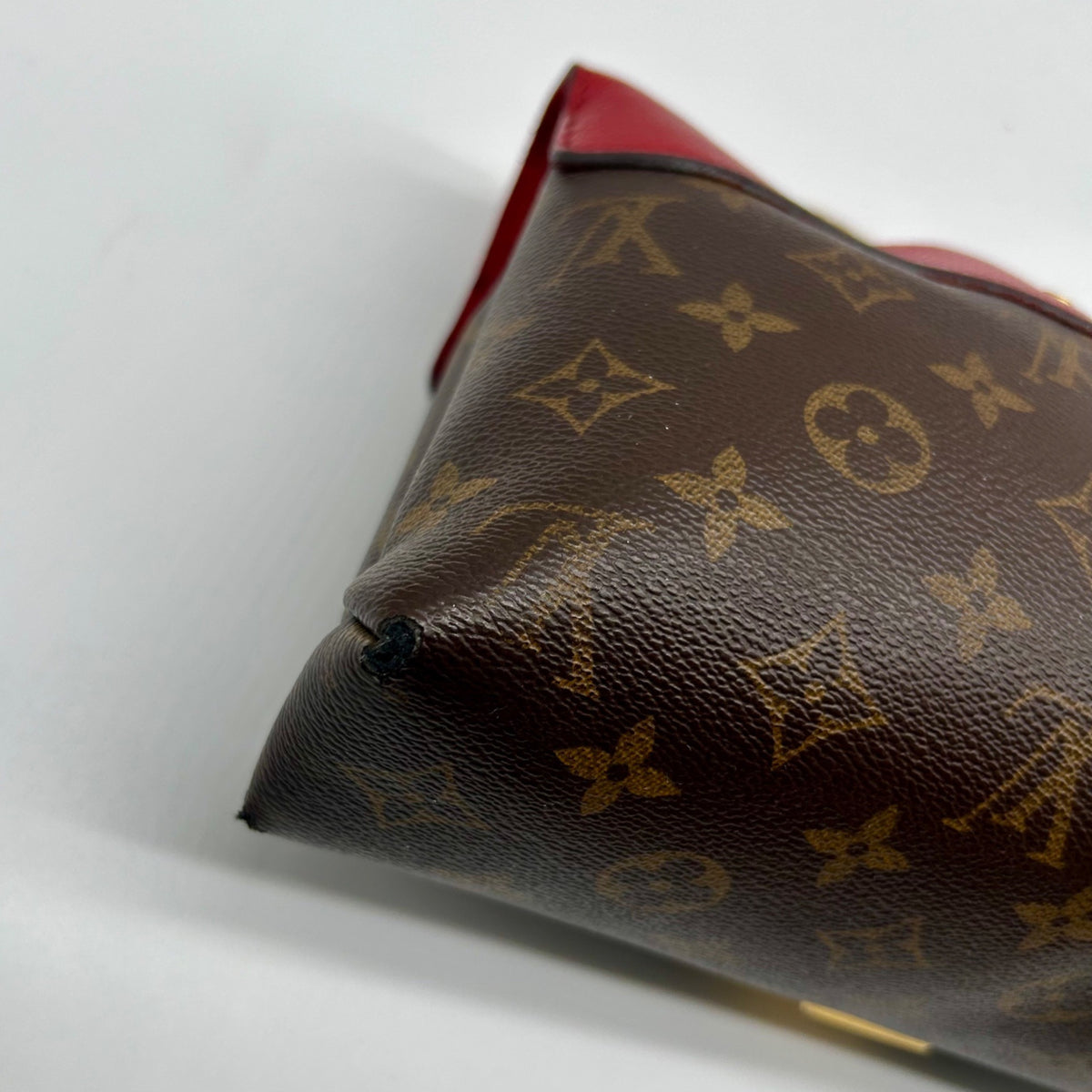 Louis Vuitton Pallas Chain Shoulder Bag