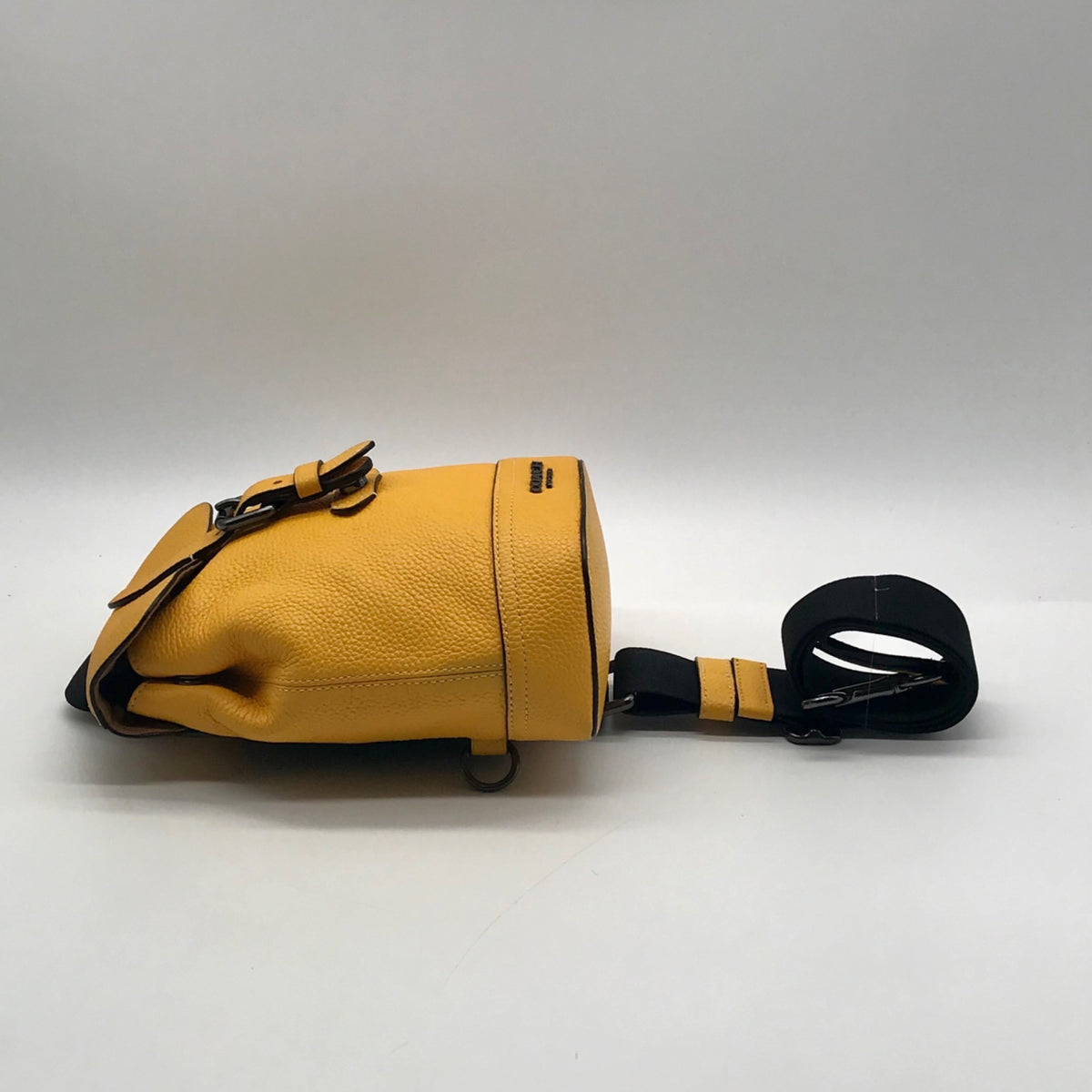 Coach Vibrant Yellow Pebbled Leather Hudson Small Pack-CB929