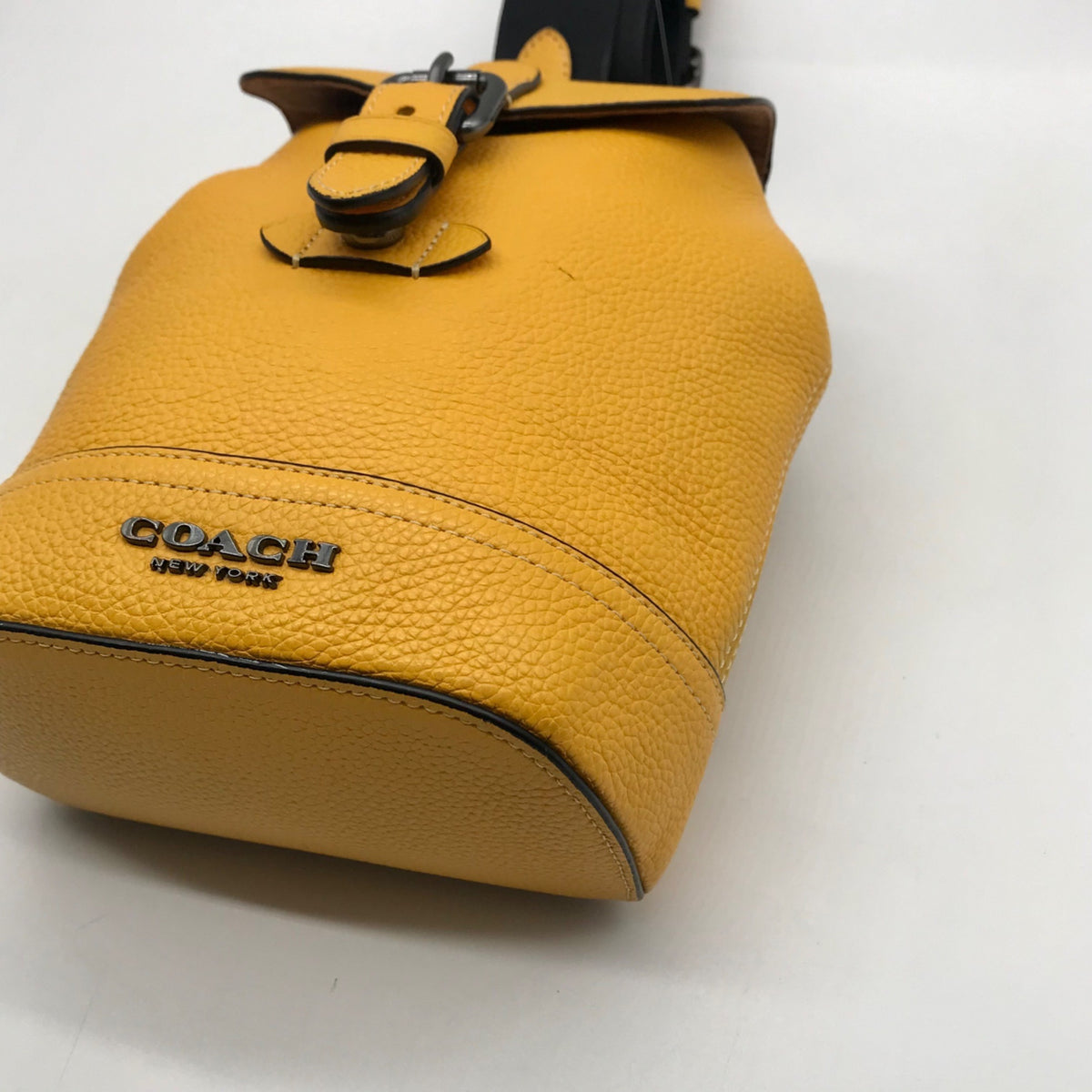 Coach Vibrant Yellow Pebbled Leather Hudson Small Pack-CB929