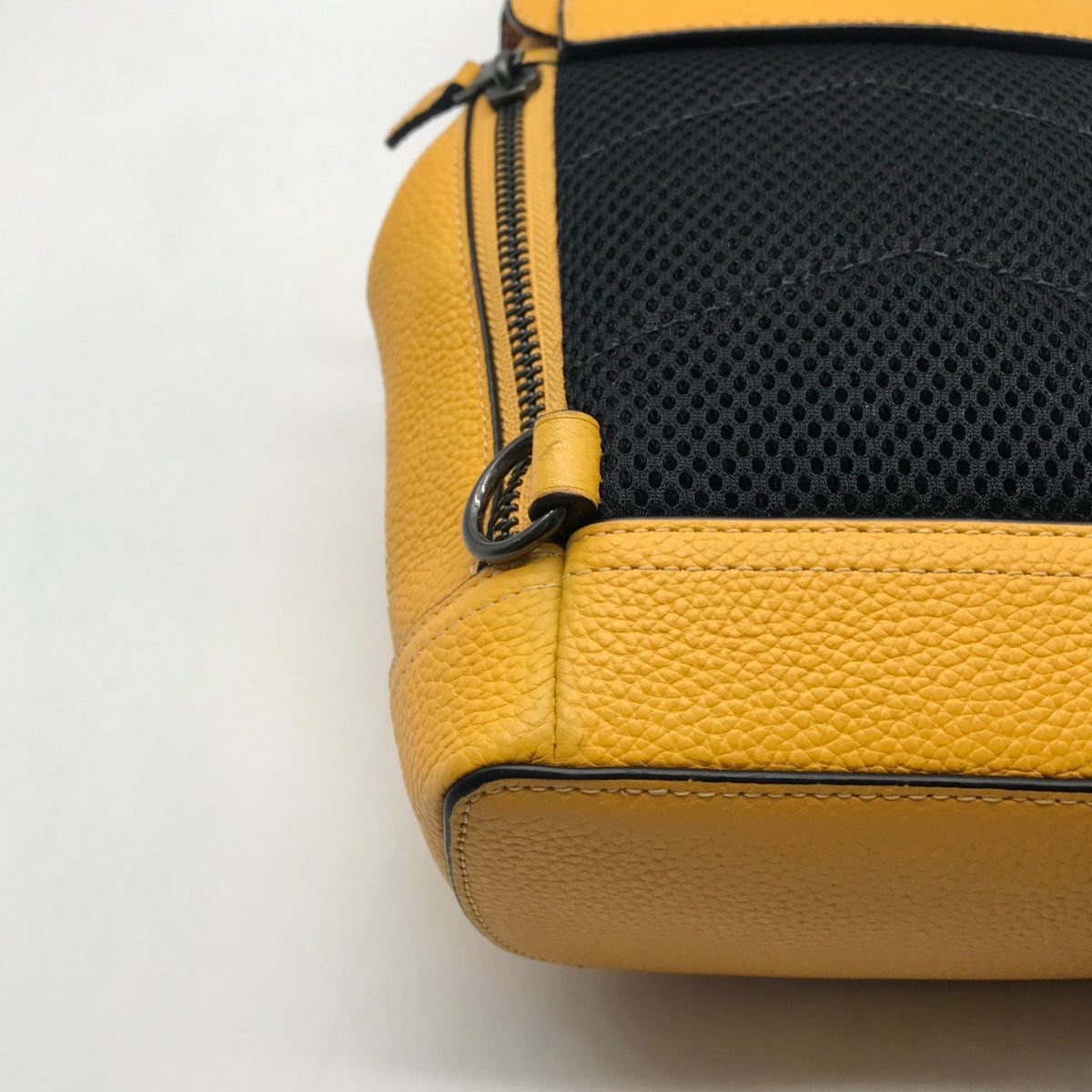 Coach Vibrant Yellow Pebbled Leather Hudson Small Pack-CB929