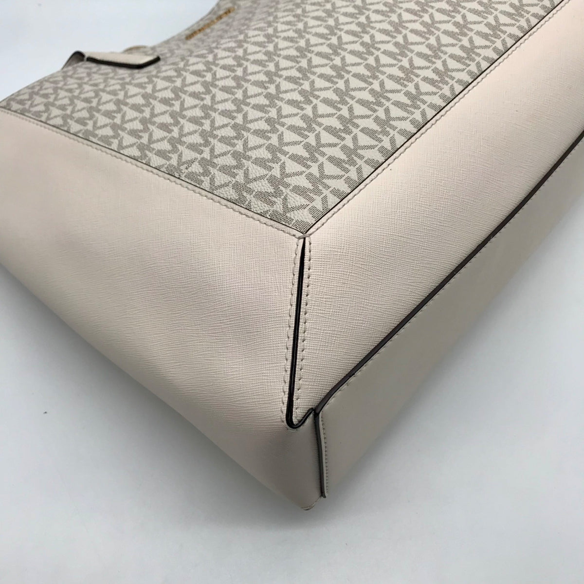 Michael Kors Vanilla &amp; Cream Coated Canvas Sallie East West Large Tote Bag