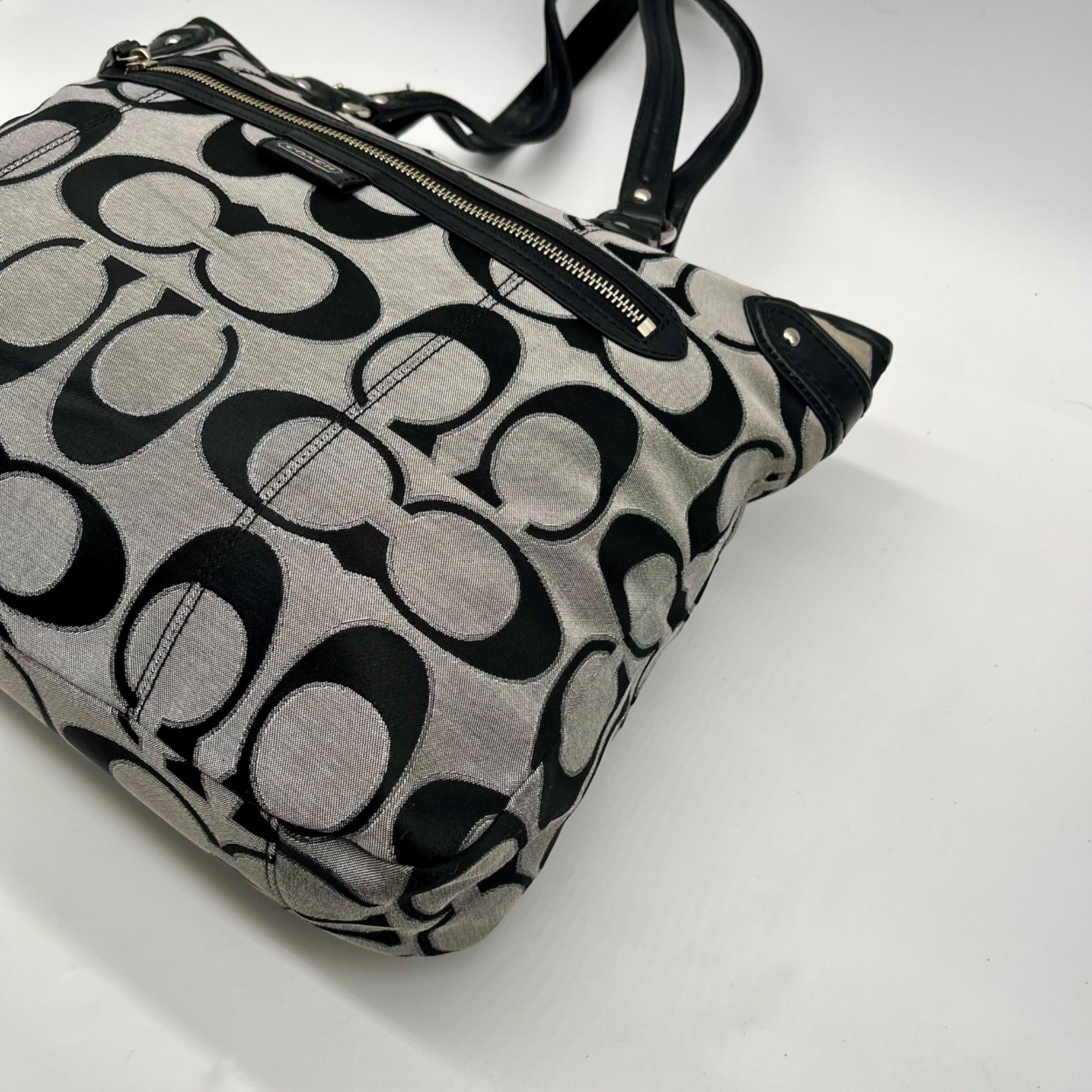 Coach Black &amp; Grey Daisy Outline Signature Emma Tote Bag F23938