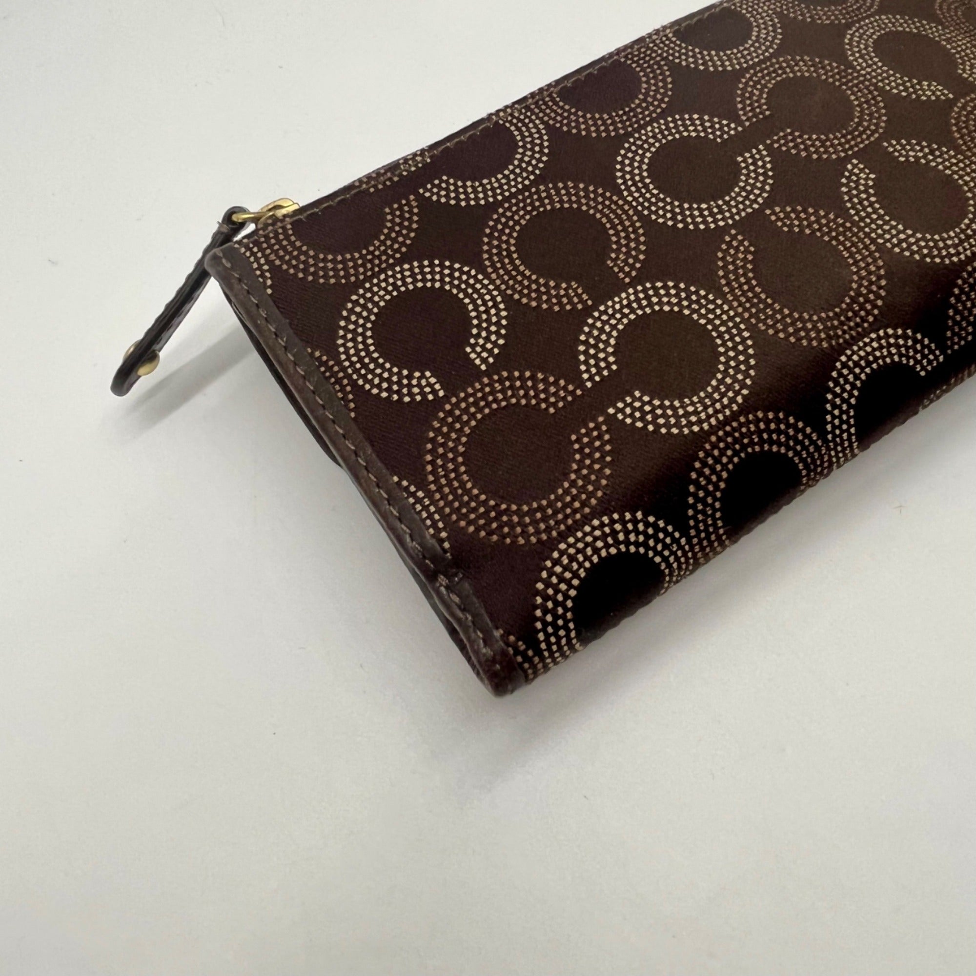 Coach Madison Signature Op Art Dotted Trifold Wallet