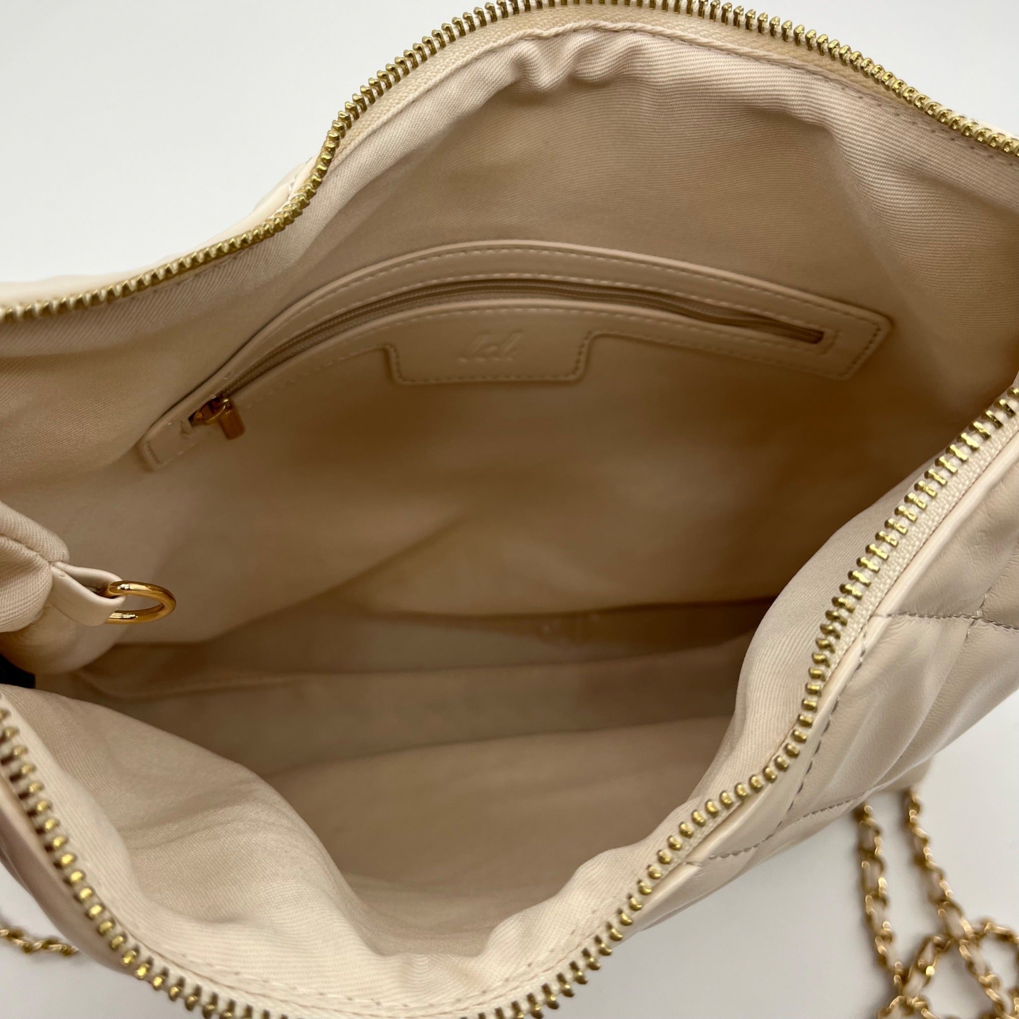 Like Dreams Ivory Quilted Convertible Shoulder Bag With Wallet