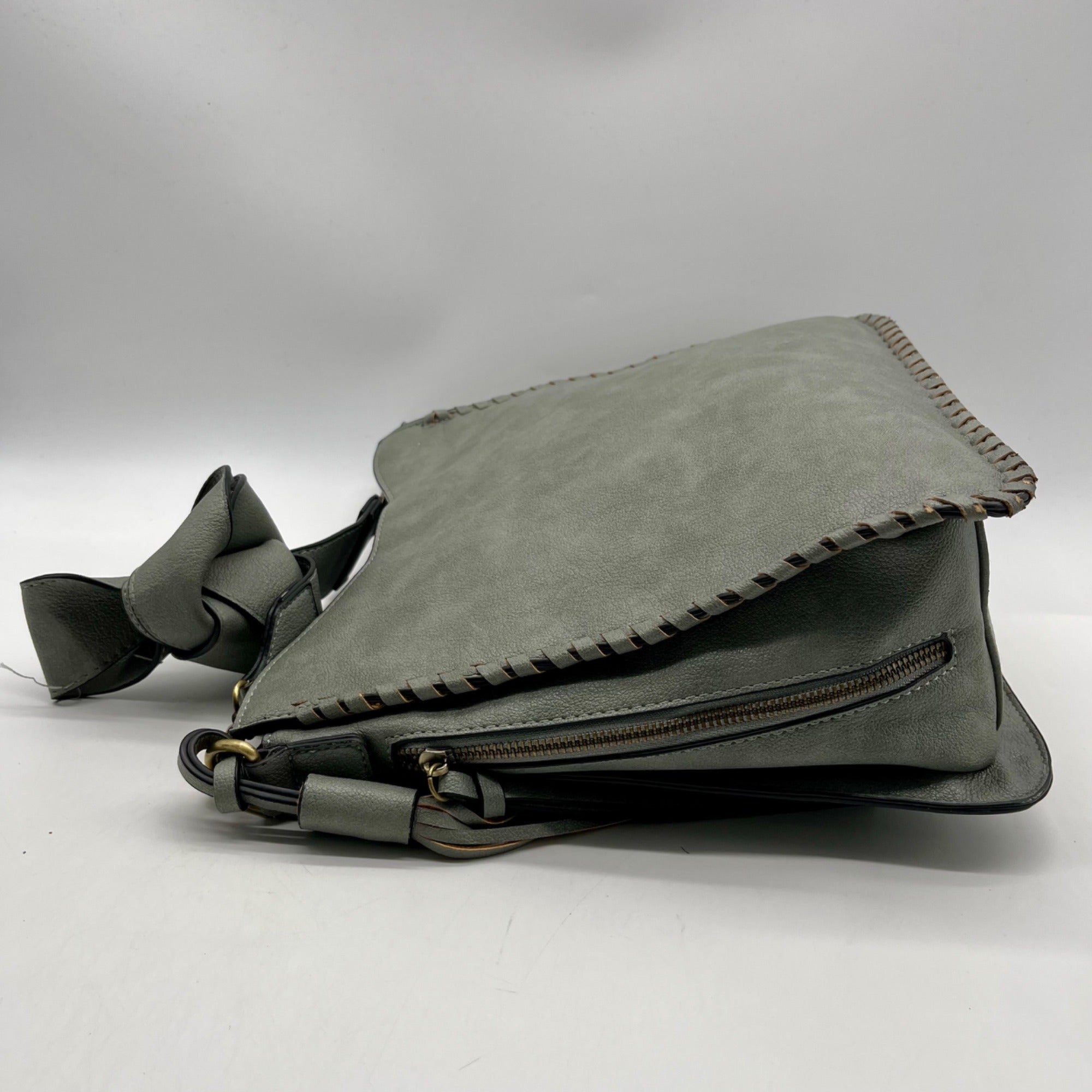 Jen and Co Grey Hobo Style Shoulder Bag