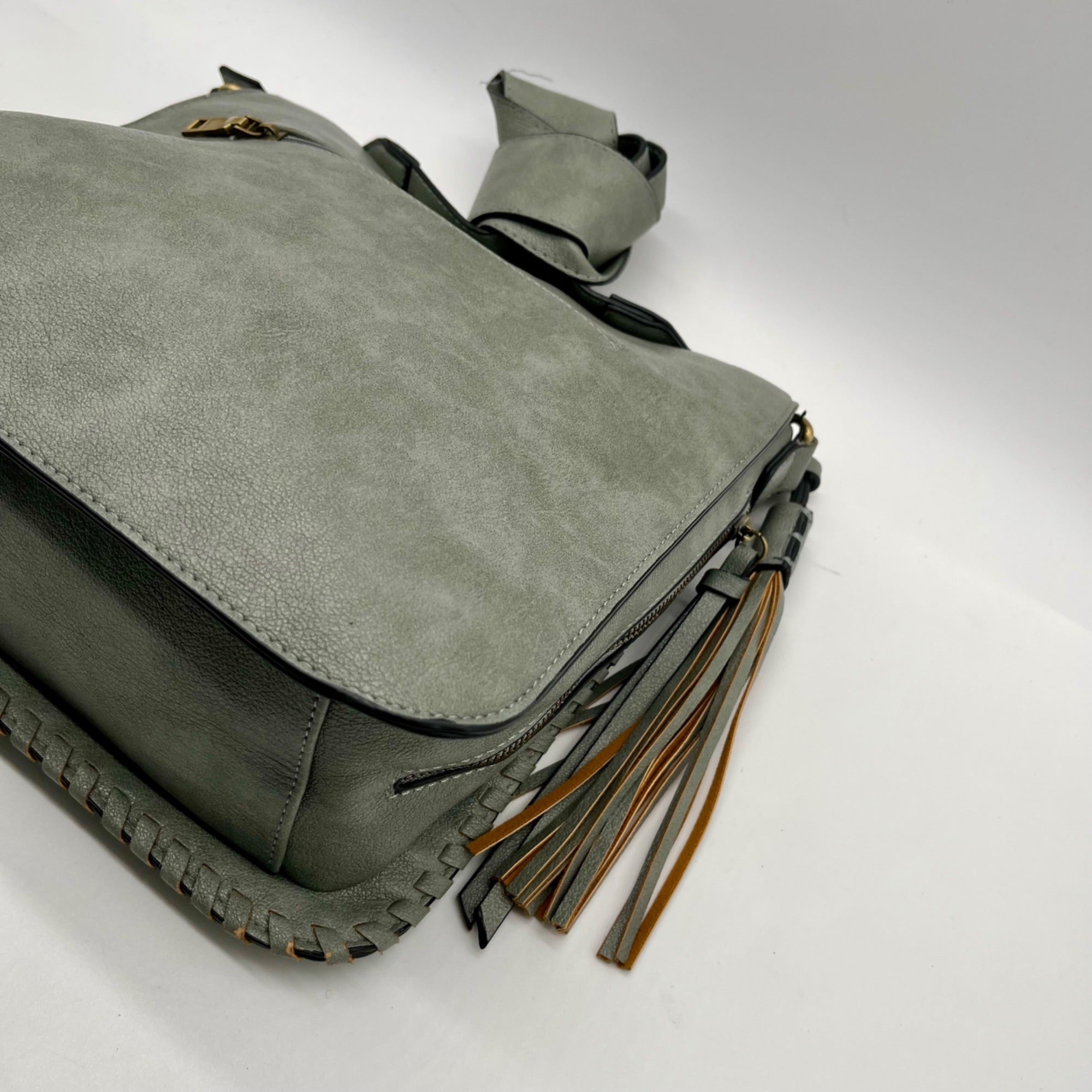 Jen and Co Grey Hobo Style Shoulder Bag