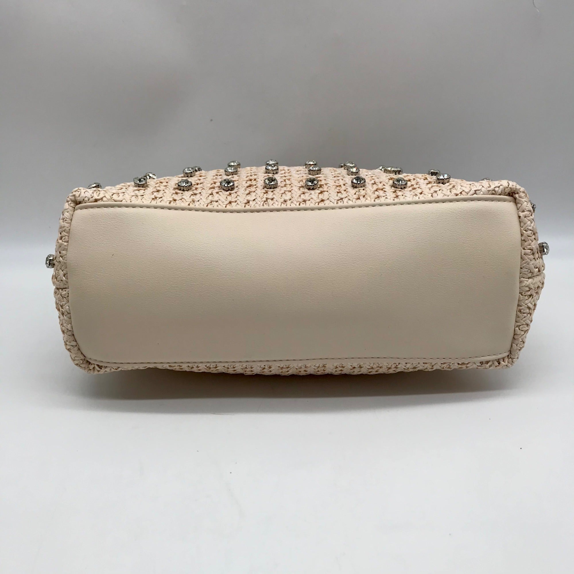 Urban Expressions Ivory Nikita Clutch