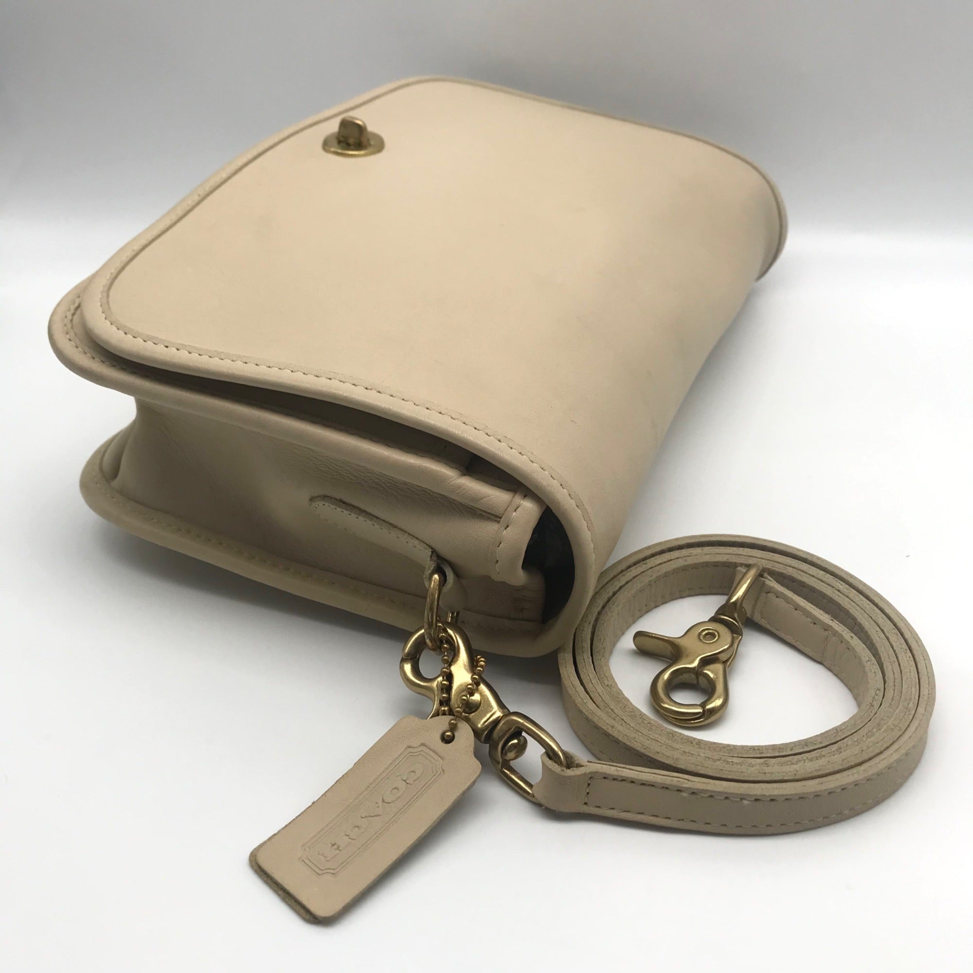 Coach Vintage Beige Leather Convertible Putty Crossbody Clutch 9635