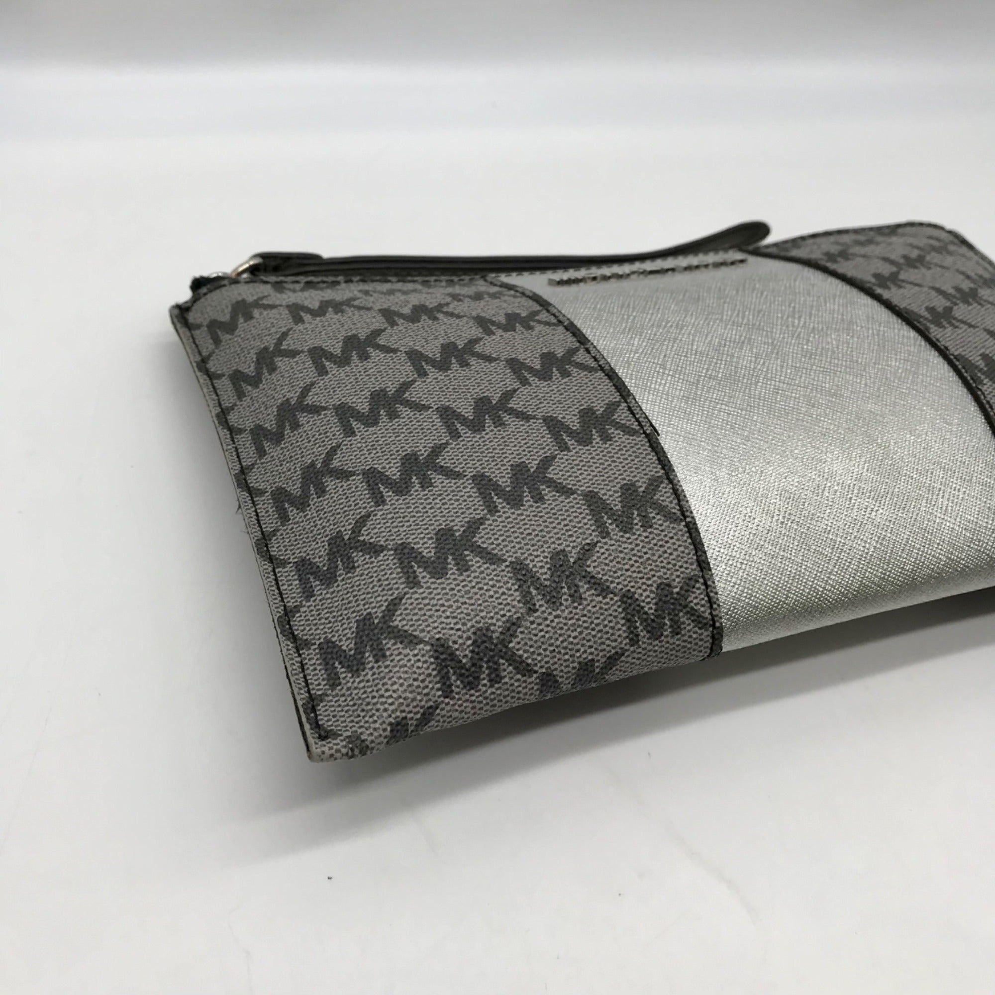 Michael Kors Silver and Gray Pebbled Leather Center Stripe Large Zip Wristlet