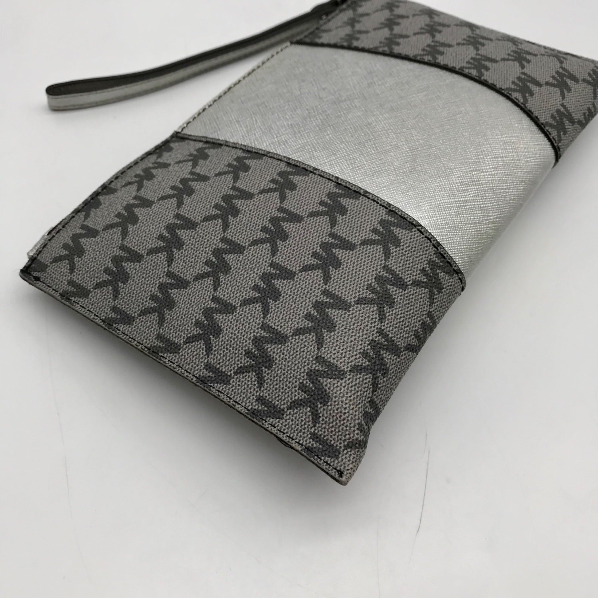 Michael Kors Silver and Gray Pebbled Leather Center Stripe Large Zip Wristlet