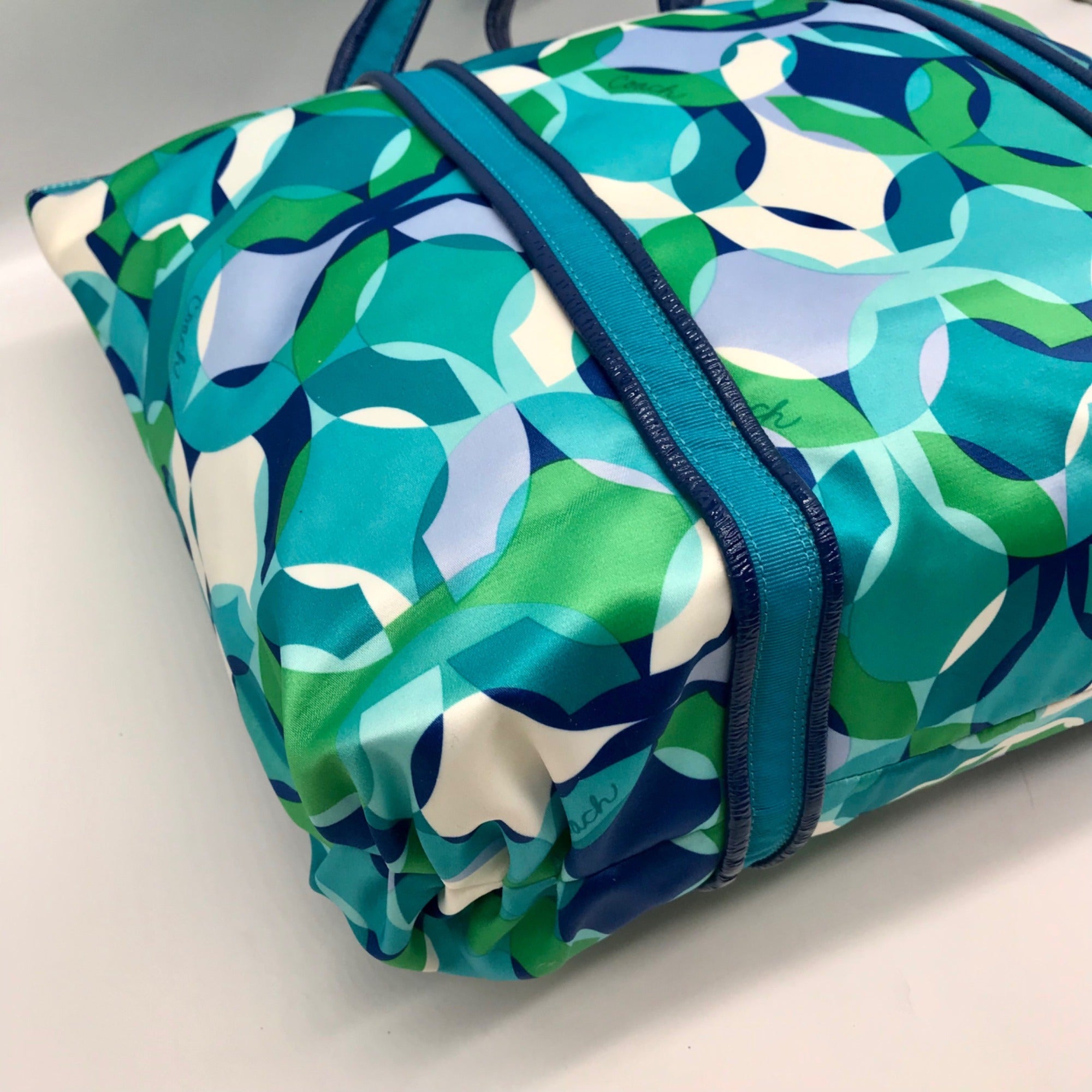 Coach Multi Color Nylon Satin Canvas Poppy Kaleidoscope Op Art Tote 14747