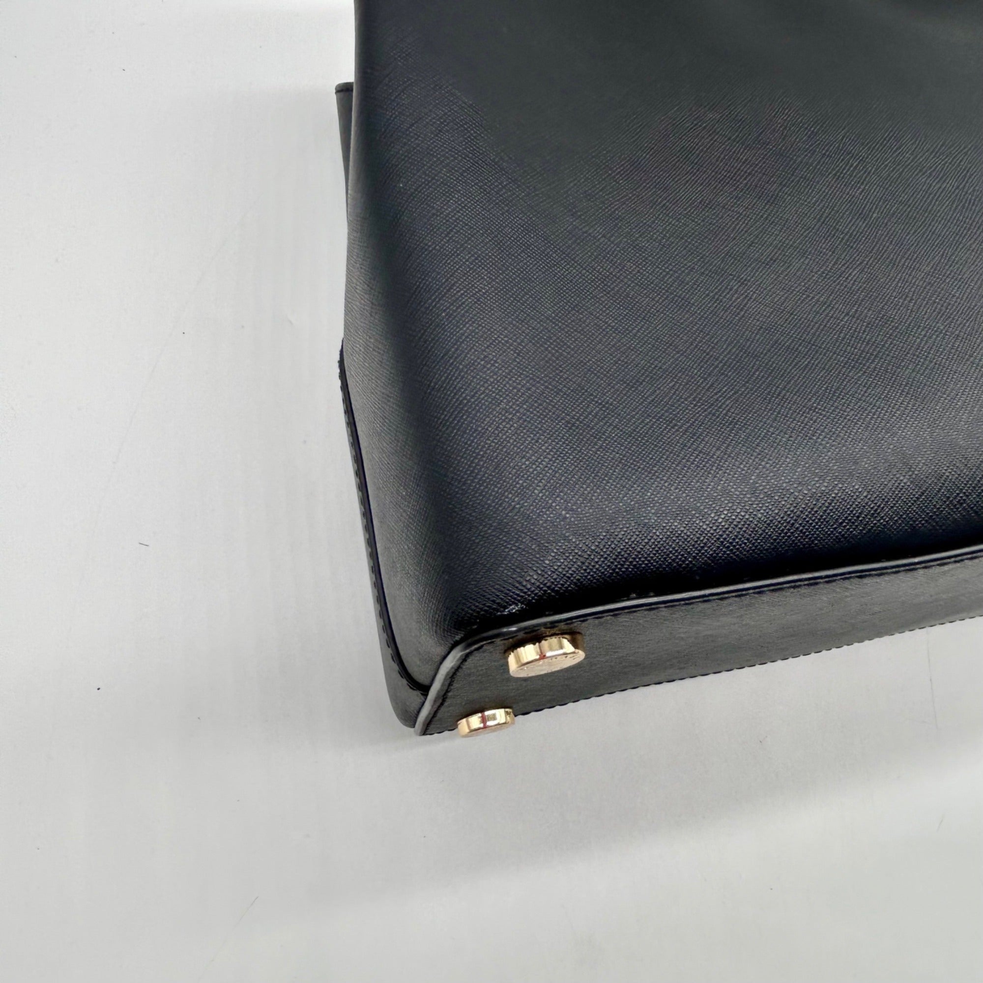 Michael Kors Black Saffiano Leather Middle Zip Savannah Convertible Tote