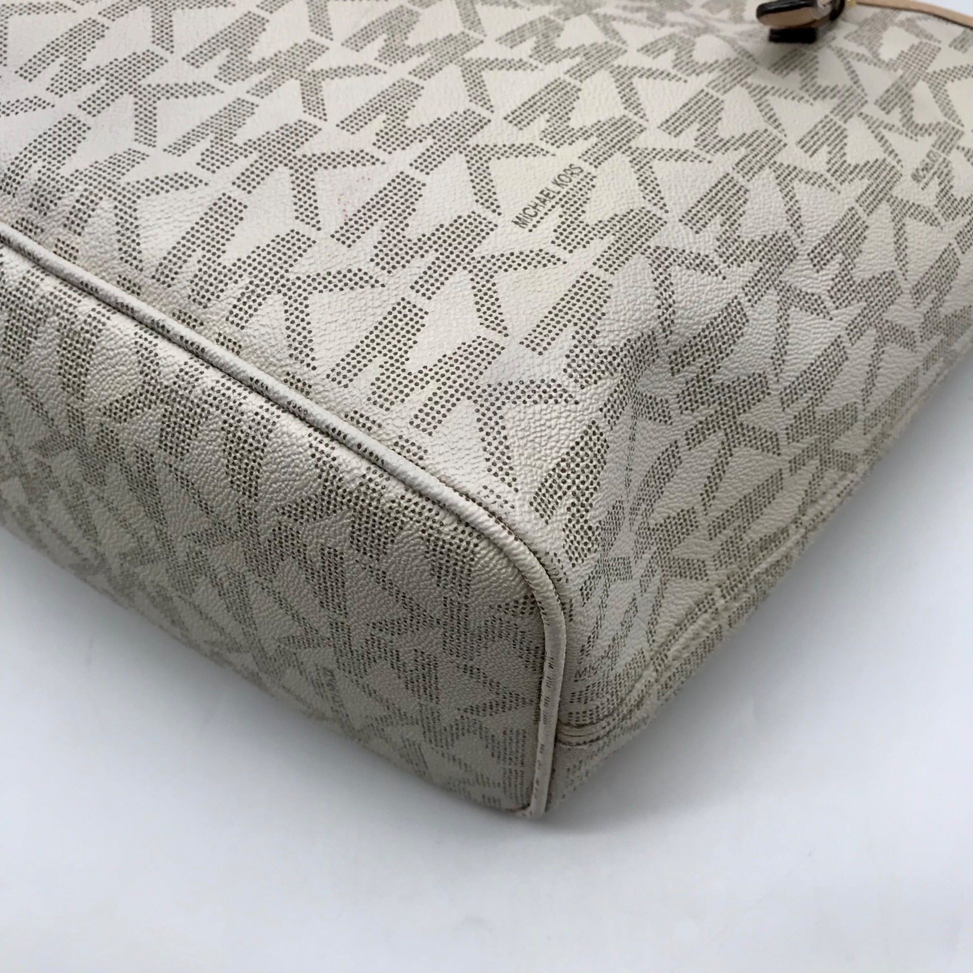 Michael Kors Vanilla Monogram Canvas Jet Set Travel Tote Bag