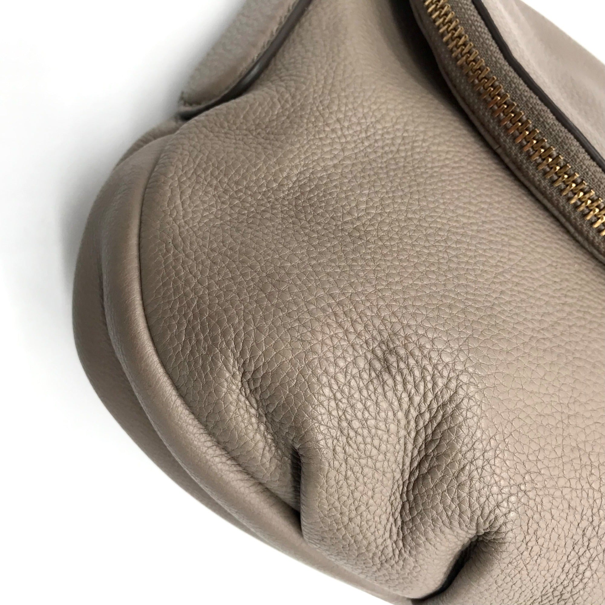 Marc Jacobs Gray Leather Classic Q Natasha Crossbody Bag