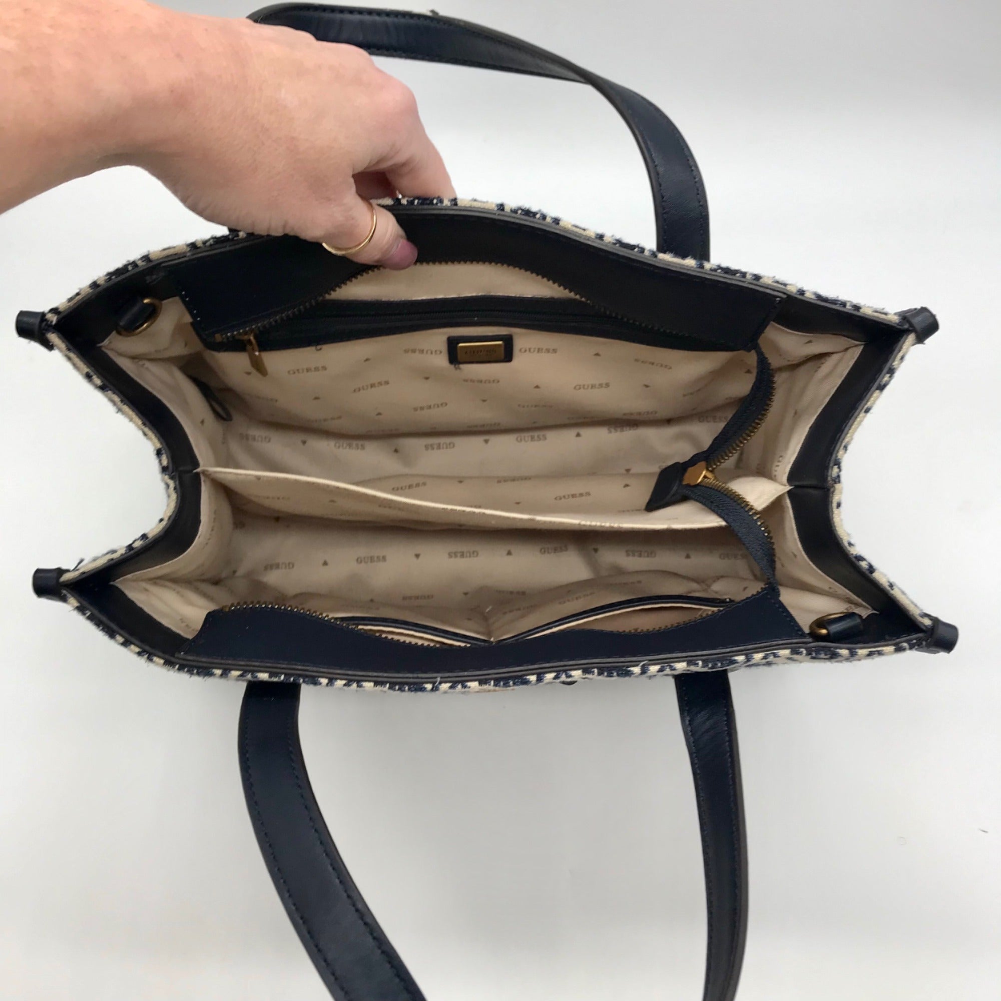 Guess Beige &amp; Blue Jacquard Izzy 2-Compartment Tote Bag