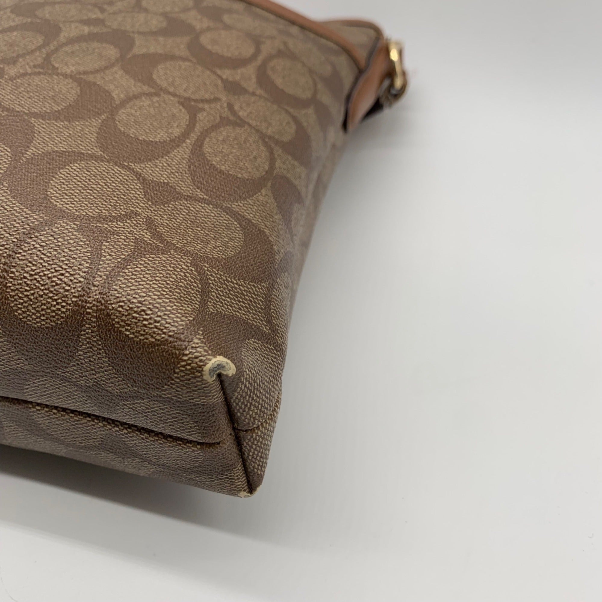 Coach Brown Signature Coated Canvas Messenger Bag F53297