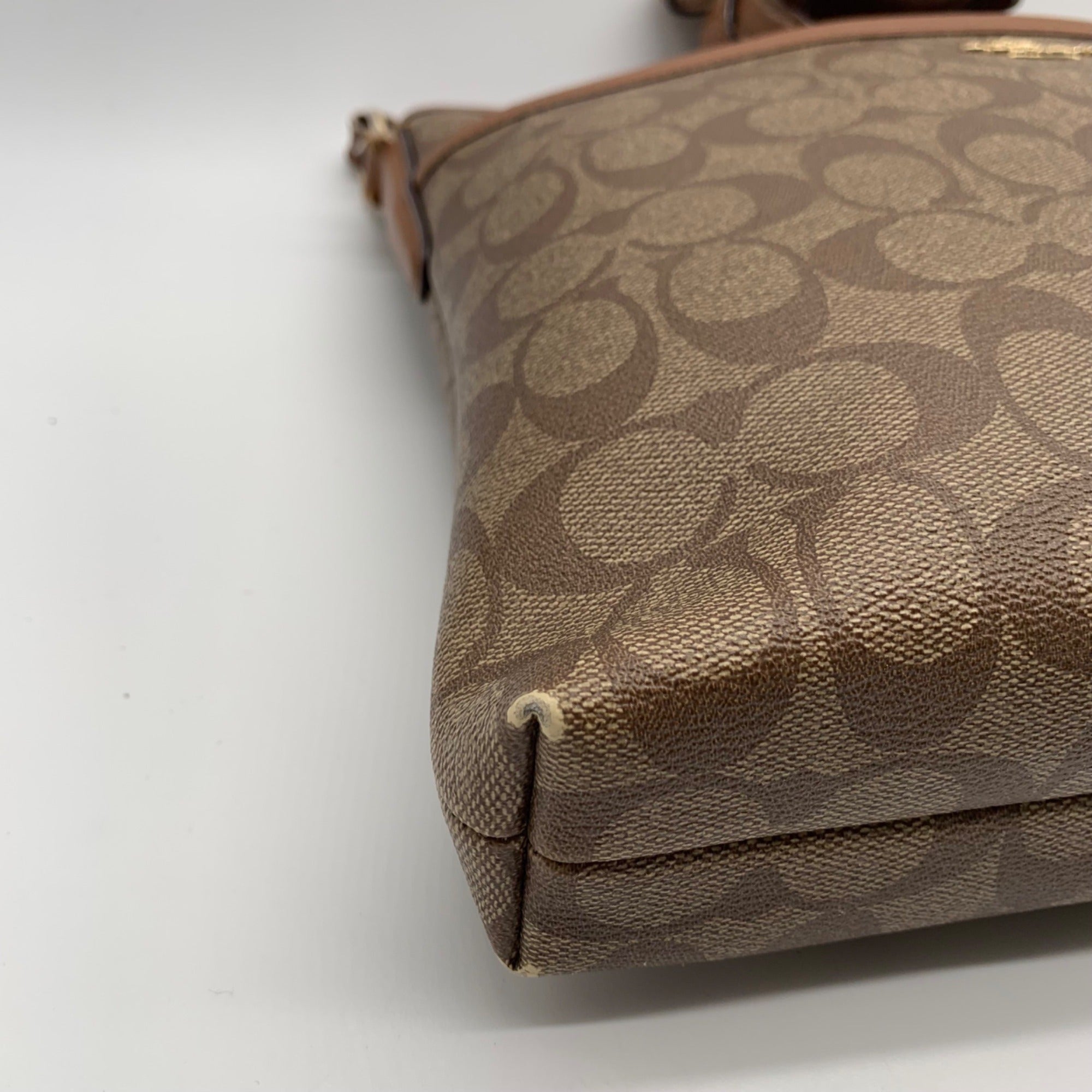 Coach Brown Signature Coated Canvas Messenger Bag F53297