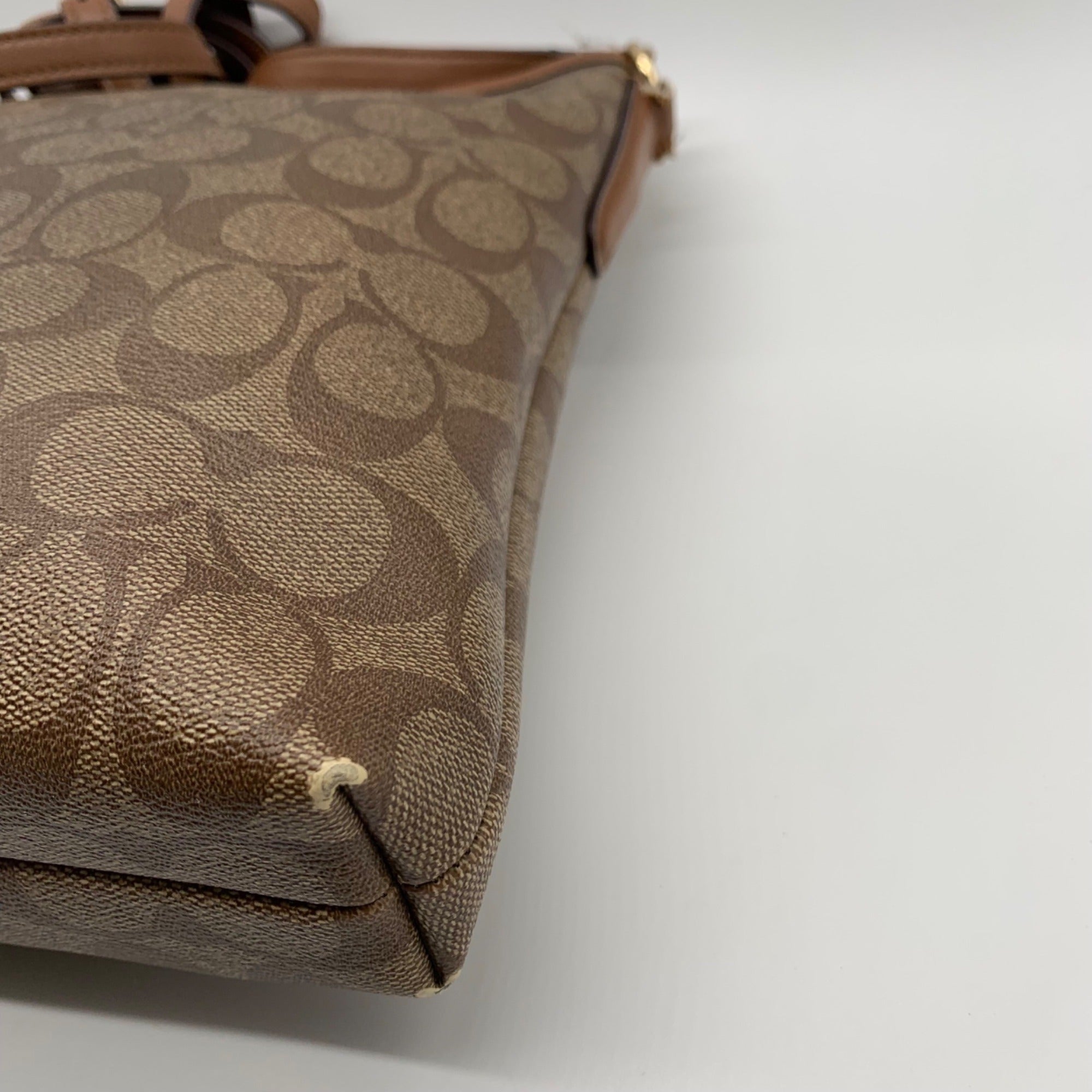 Coach Brown Signature Coated Canvas Messenger Bag F53297