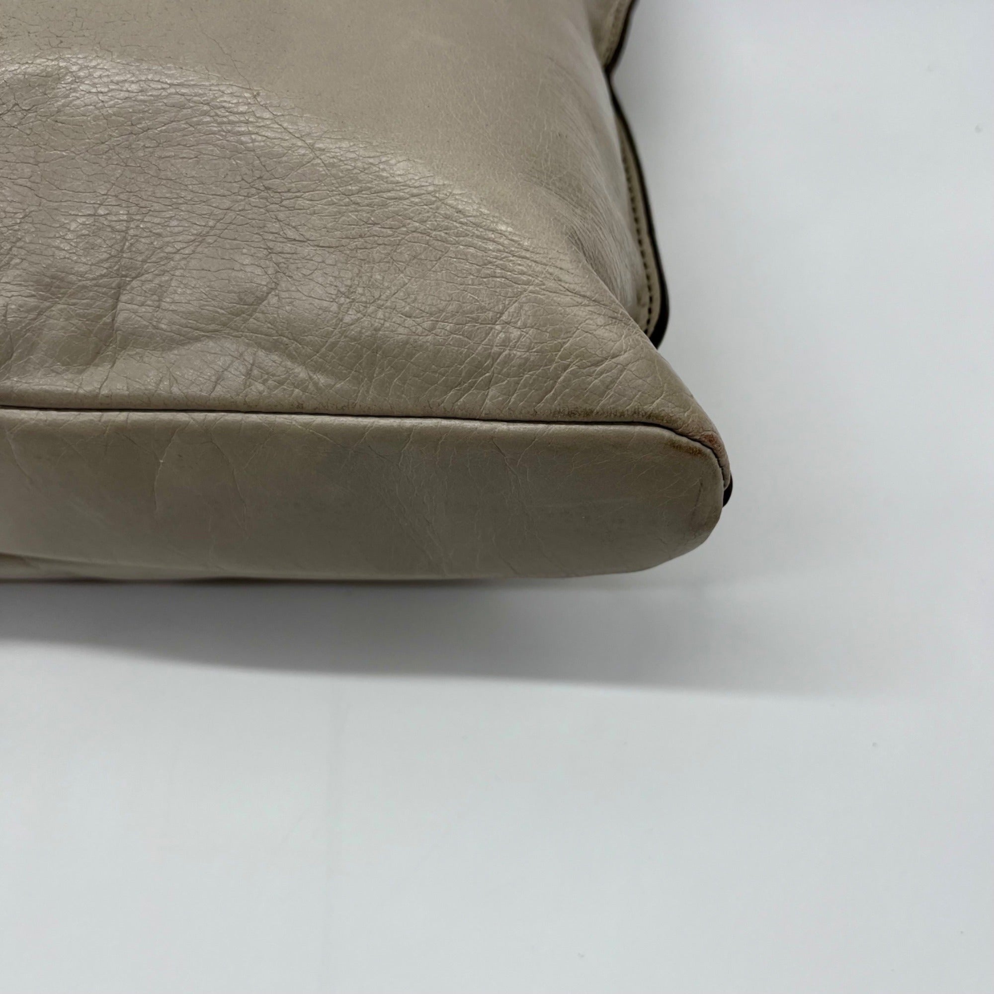 Hobo Beige Leather Shoulder Bag