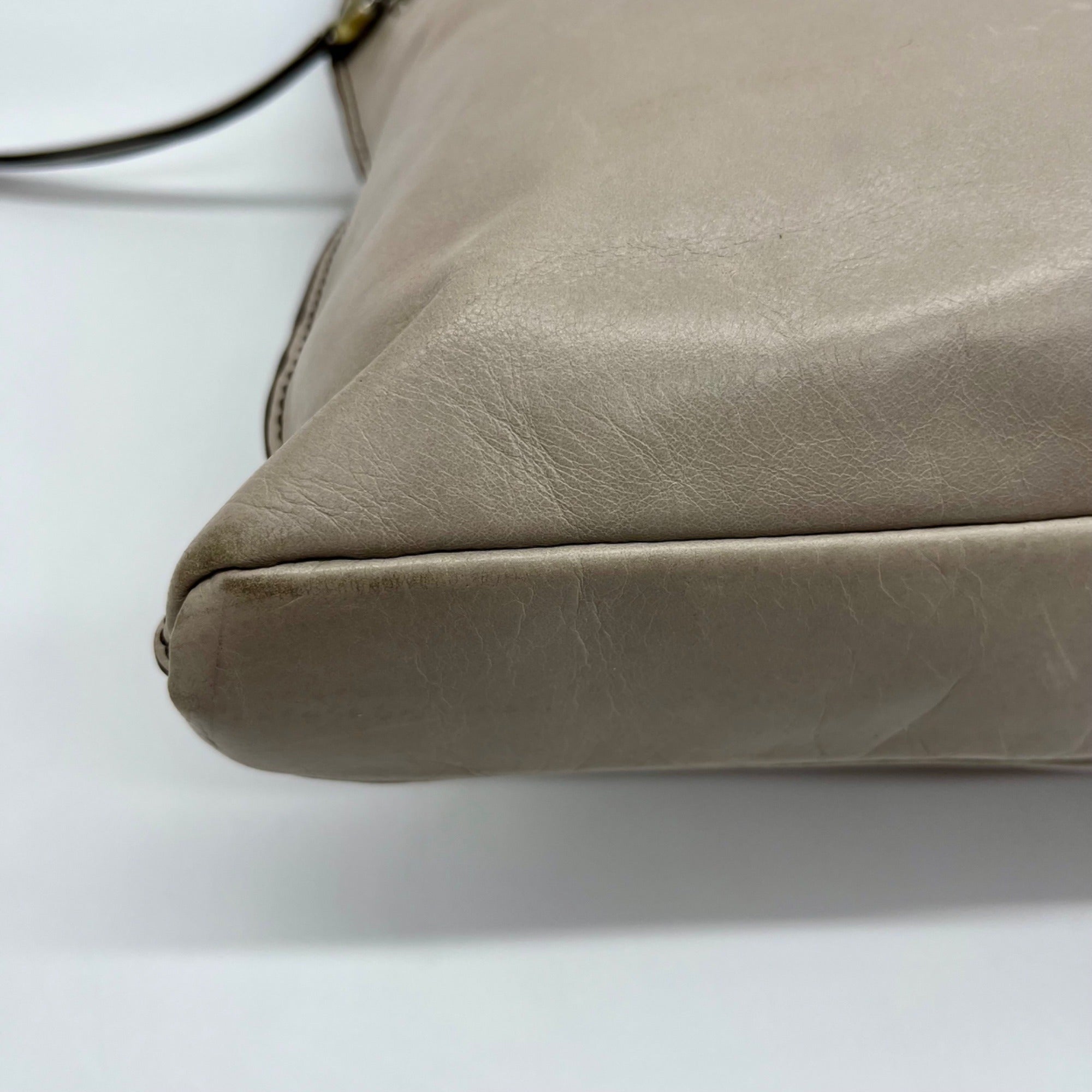 Hobo Beige Leather Shoulder Bag