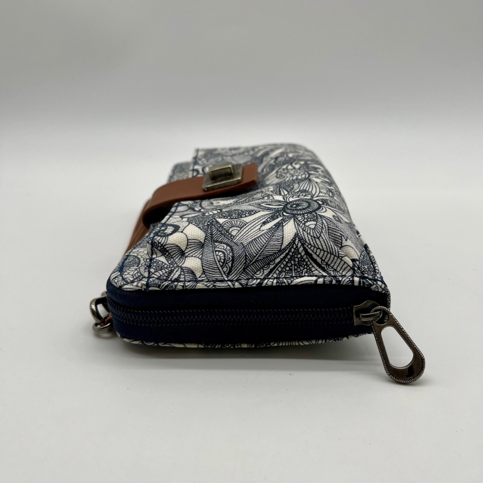 Sakroots Blue &amp; White Artist Circle Coated Canvas Large Smartphone Crossbody Bag