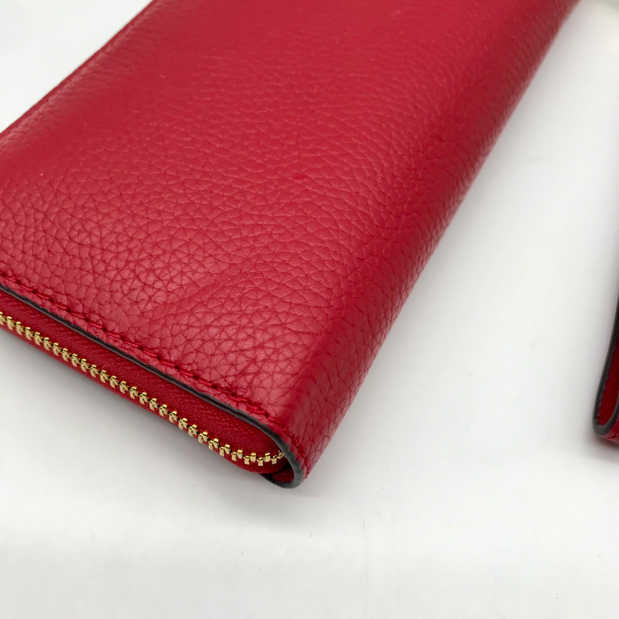 Michael Kors Red Pebbled Leather Jet Set Continental Wristlet