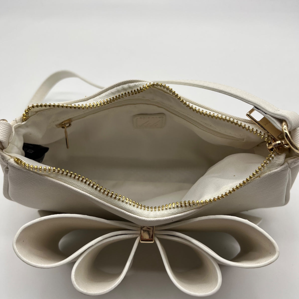 Like Dreams Off-White Bow Baguette Shoulder Bag