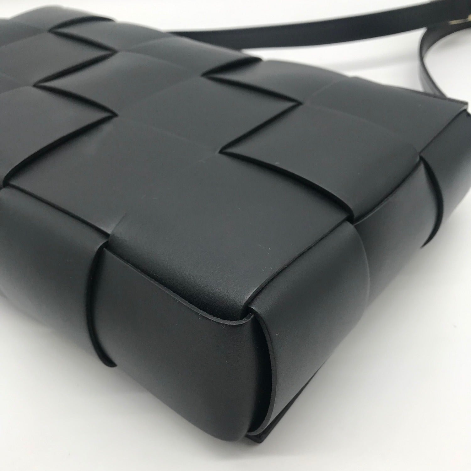 Valentina Fiore Woven Black Leather Messenger Crossbody Bag