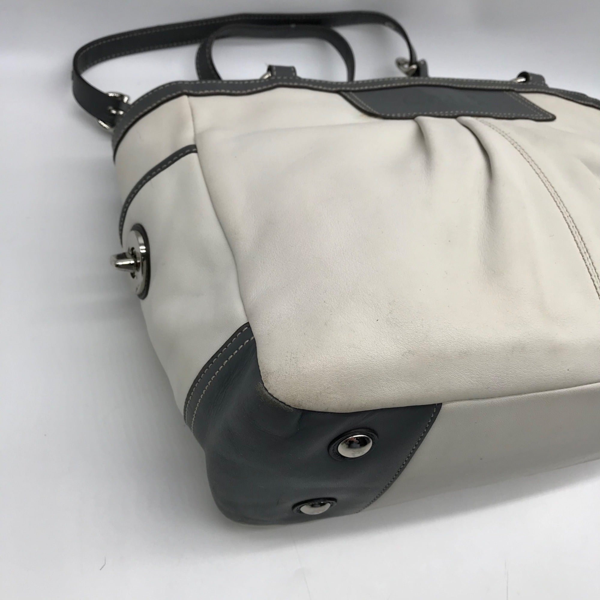 Coach Off White &amp; Grey Pleated Leather Gallery Tote Bag F13759