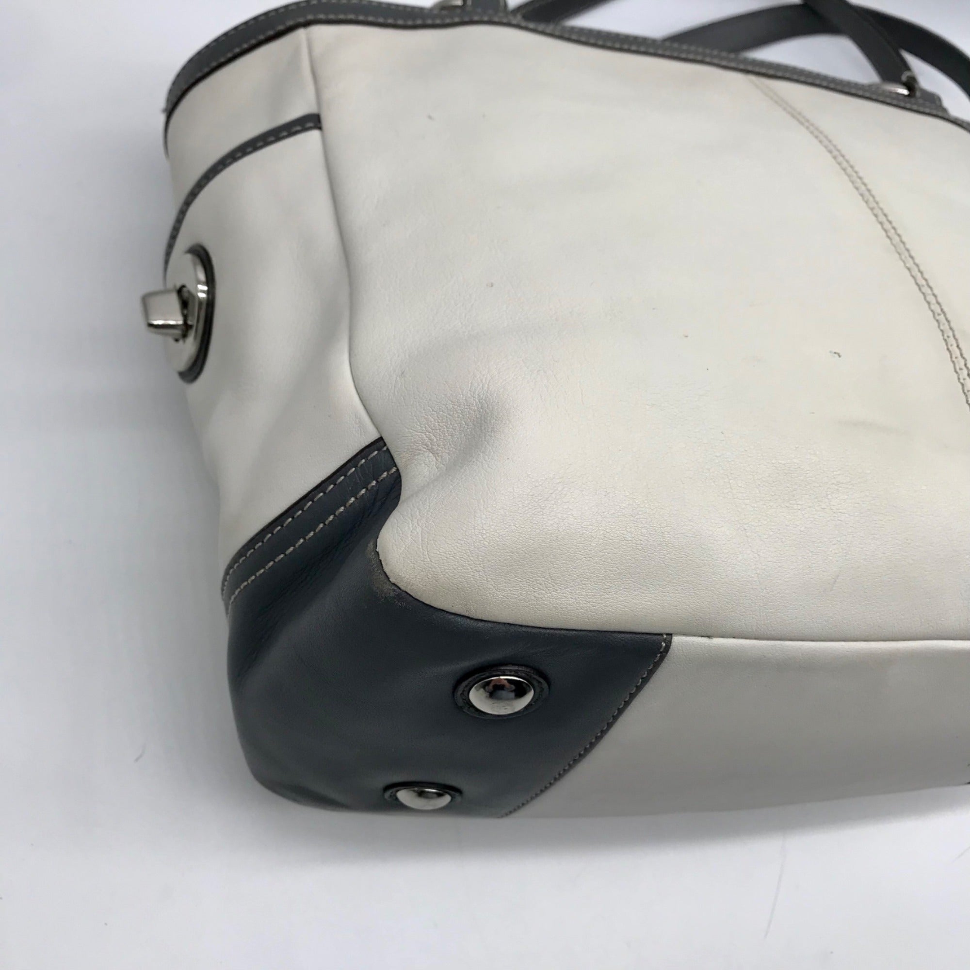 Coach Off White &amp; Grey Pleated Leather Gallery Tote Bag F13759