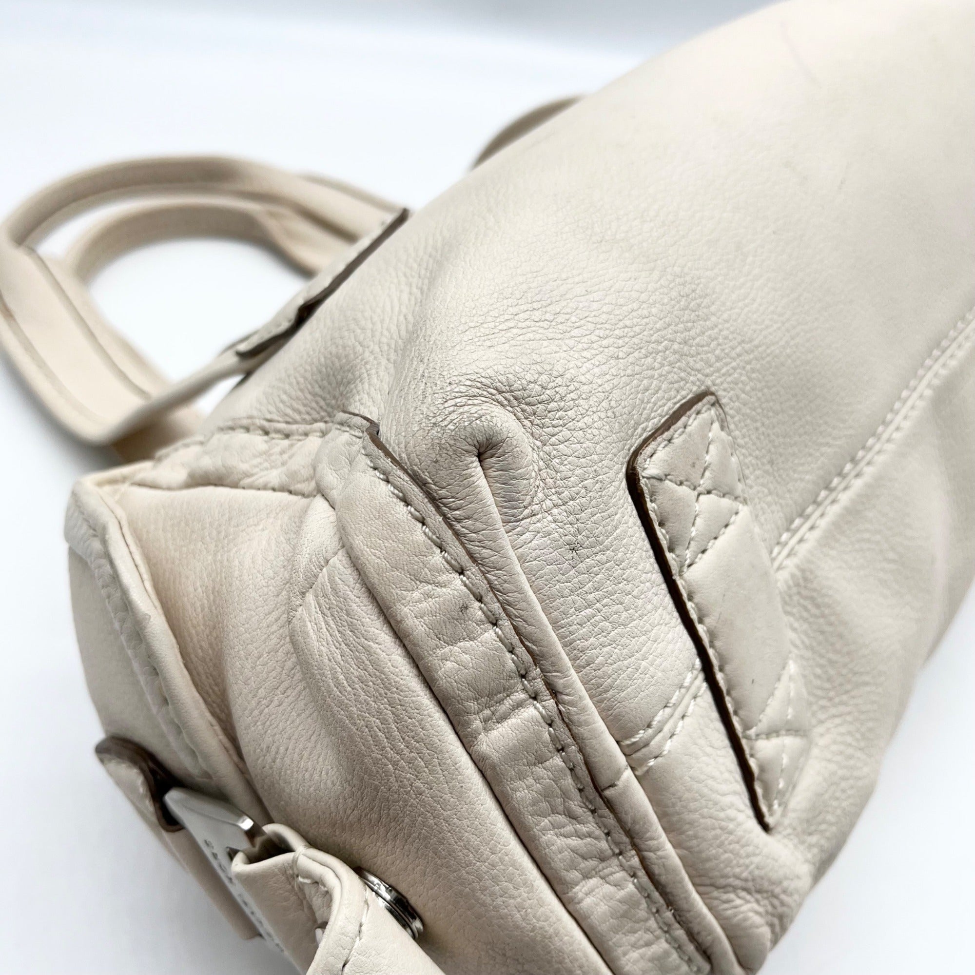 Michael Kors Ivory Pebbled Leather Vintage Shoulder Bag