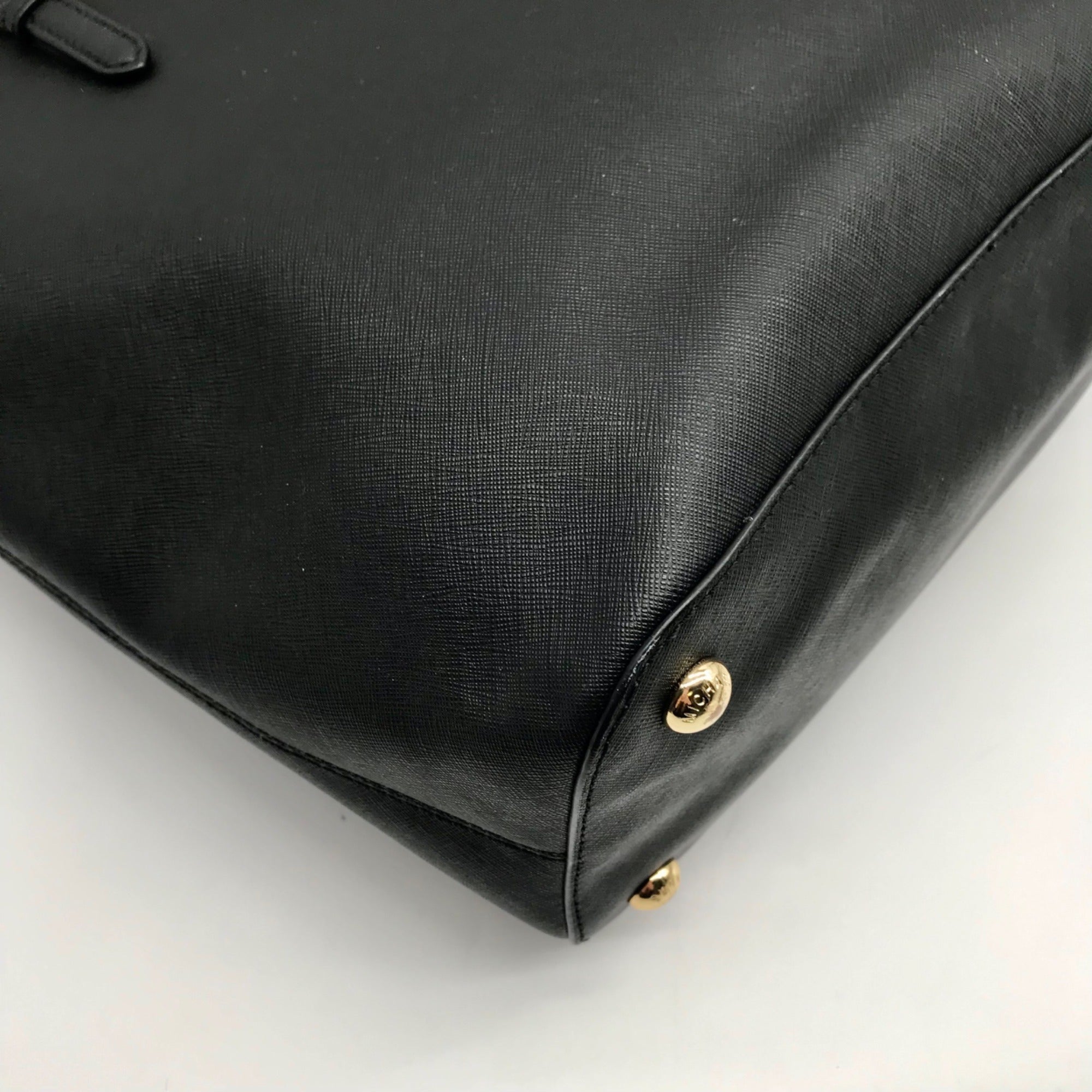 Michael Kors Black Saffiano Leather Jet Set Multi-Function Pocket Tote Bag