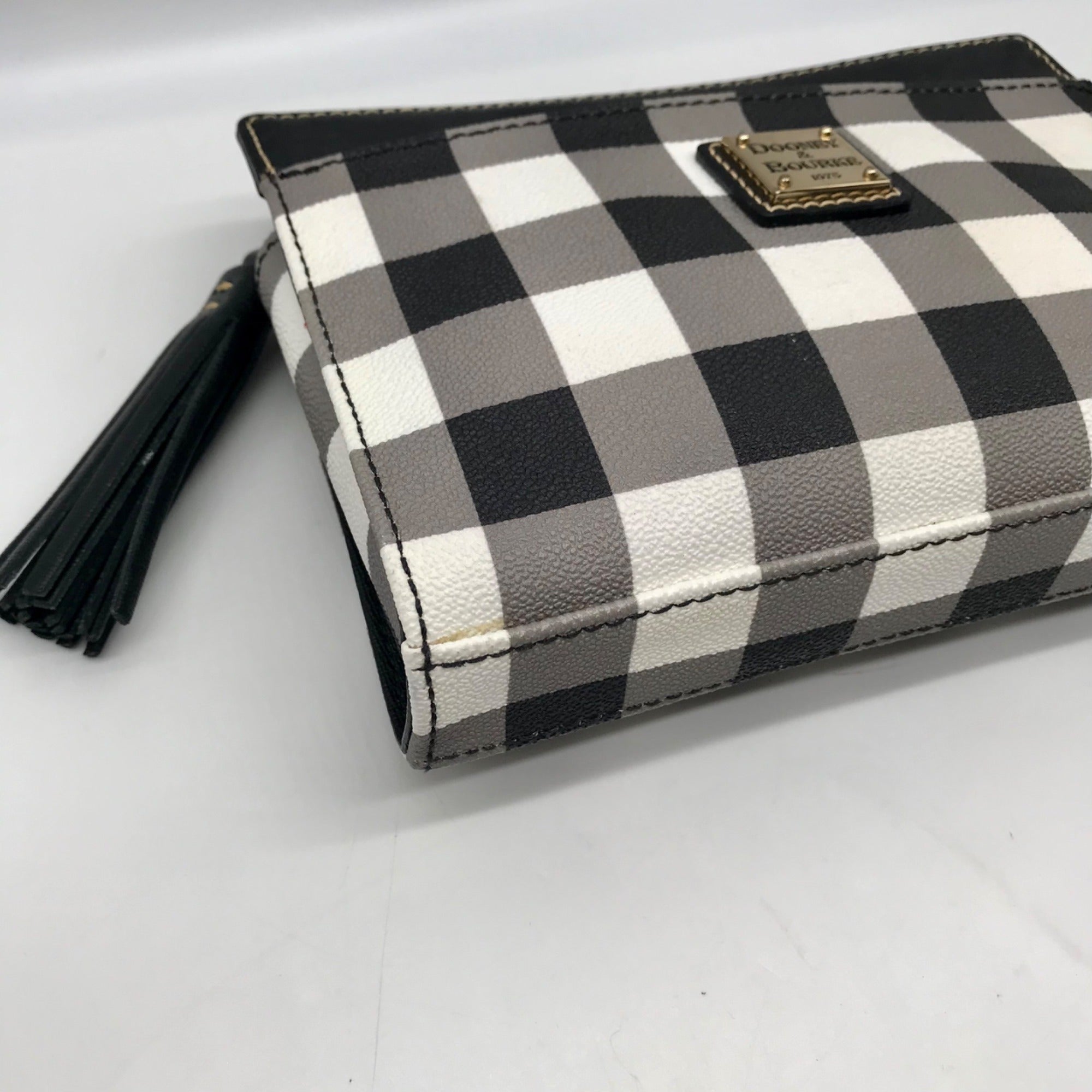 Dooney &amp; Bourke Black &amp; White Pebble Grain Kenzie Plaid Crossbody Bag