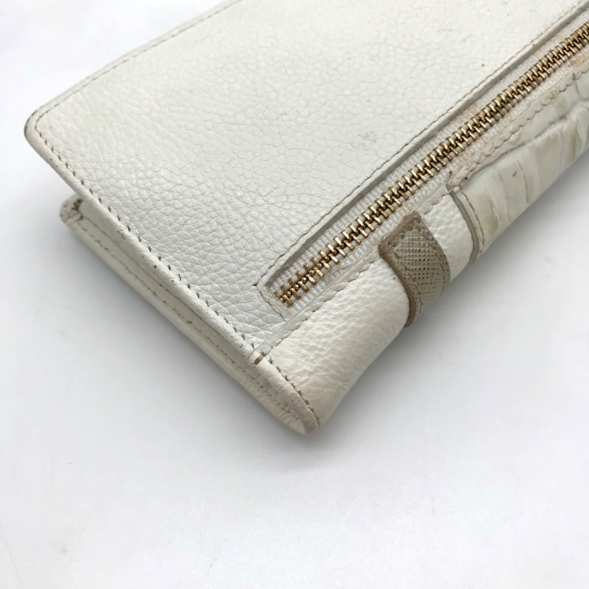 Brahmin White &amp; Macaroon Lady Vineyard Croc-Embossed Leather Melbourne Wallet