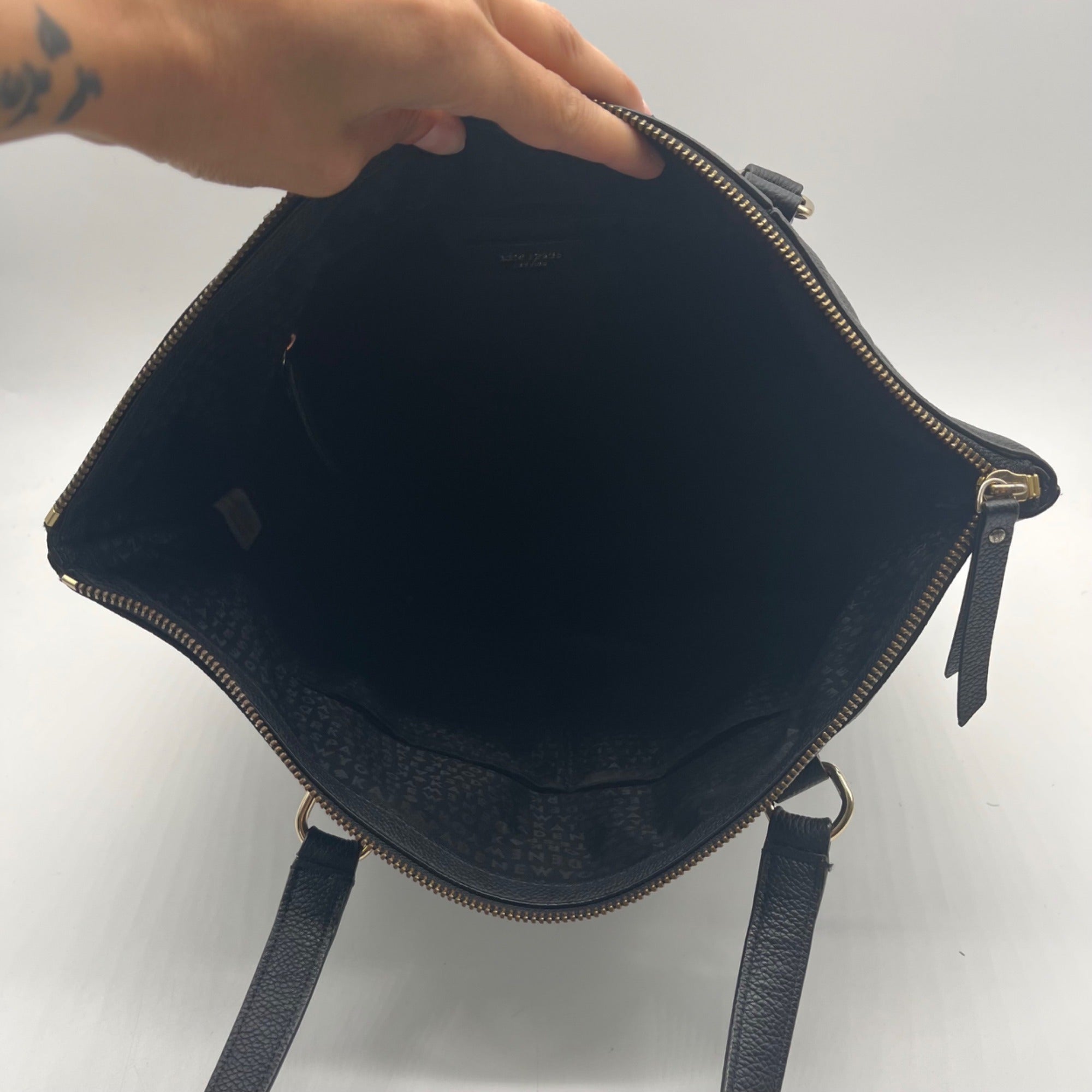 Kate Spade Large Larchmont Avenue  Black Pebbled Leather Tote Bag
