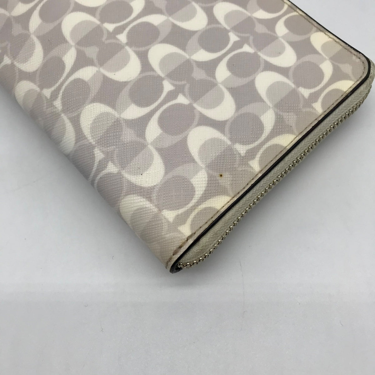 Coach White Coated Canvas Peyton Dream Convertible Wristlet