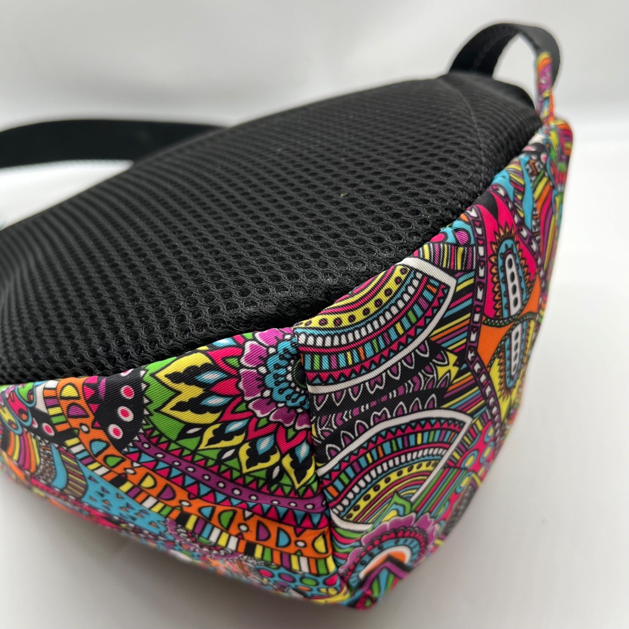 Sakroots Black Spirit Multicolor Nylon On The Go Sling Pack