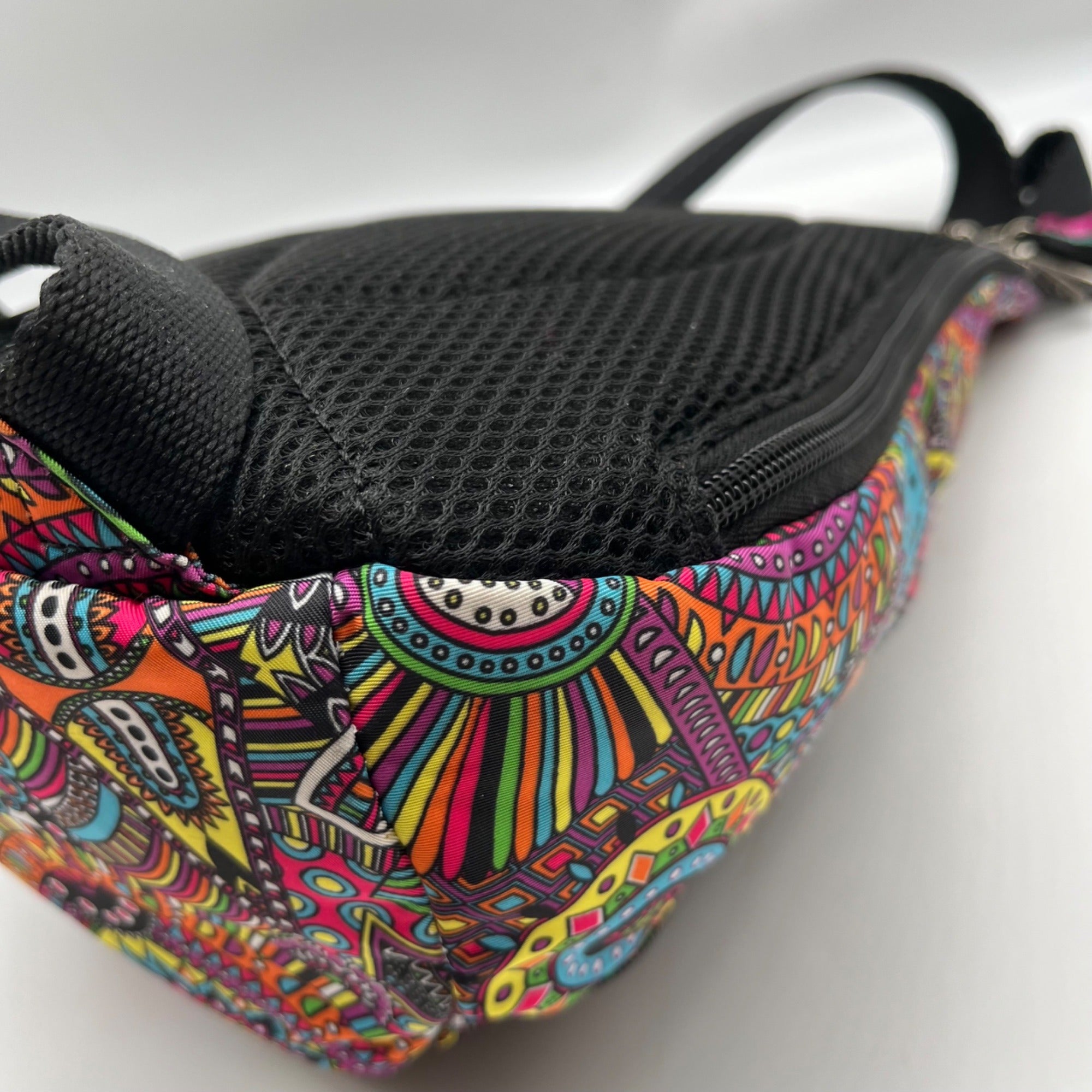 Sakroots Black Spirit Multicolor Nylon On The Go Sling Pack