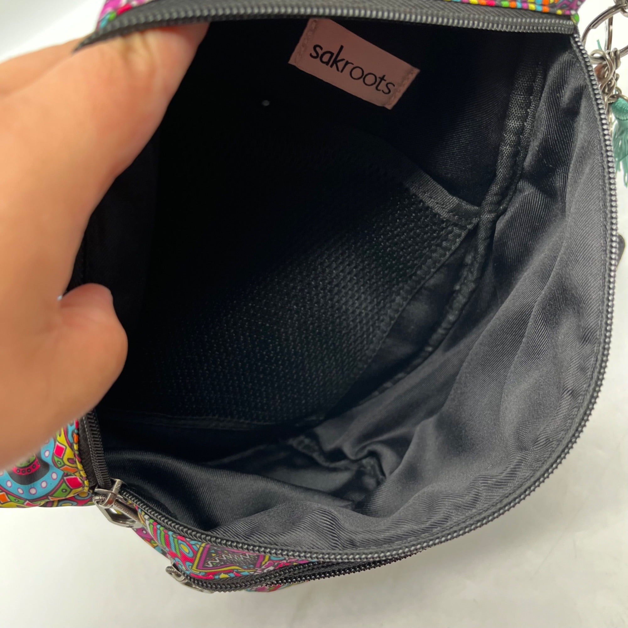 Sakroots Black Spirit Multicolor Nylon On The Go Sling Pack