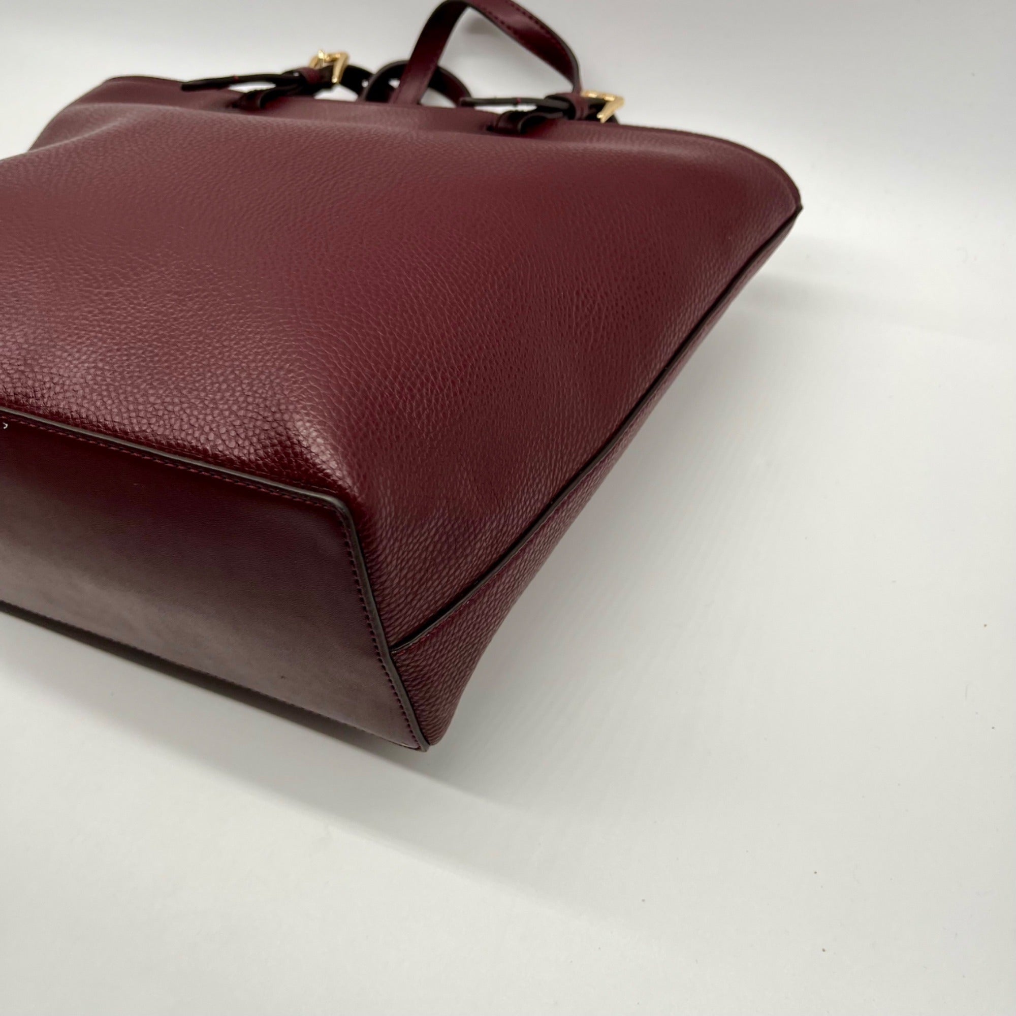 Michael Kors Purple Leather Medium Pocket tote Bag