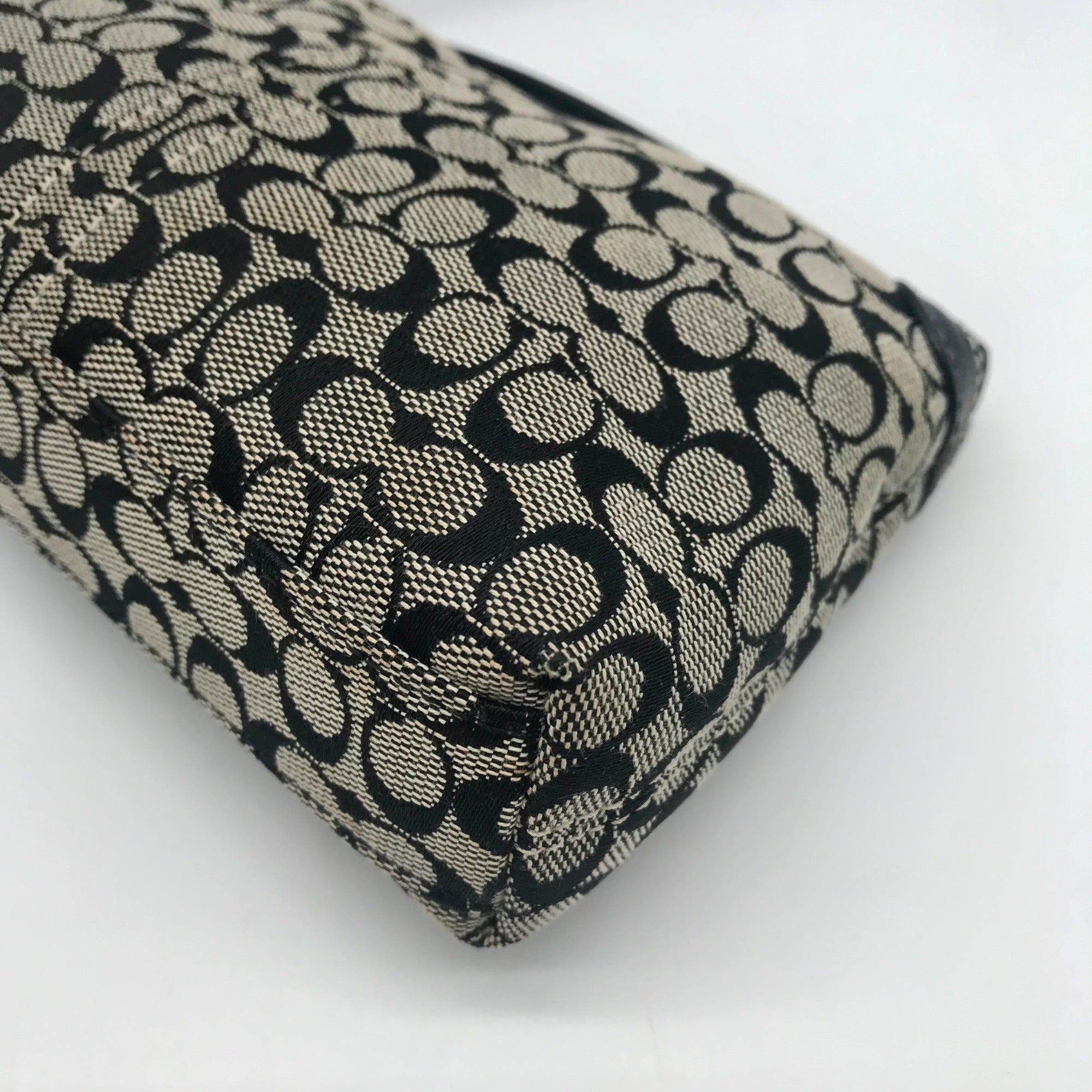 Coach Black &amp; Gray Signature Canvas Turn-lock Wristlet