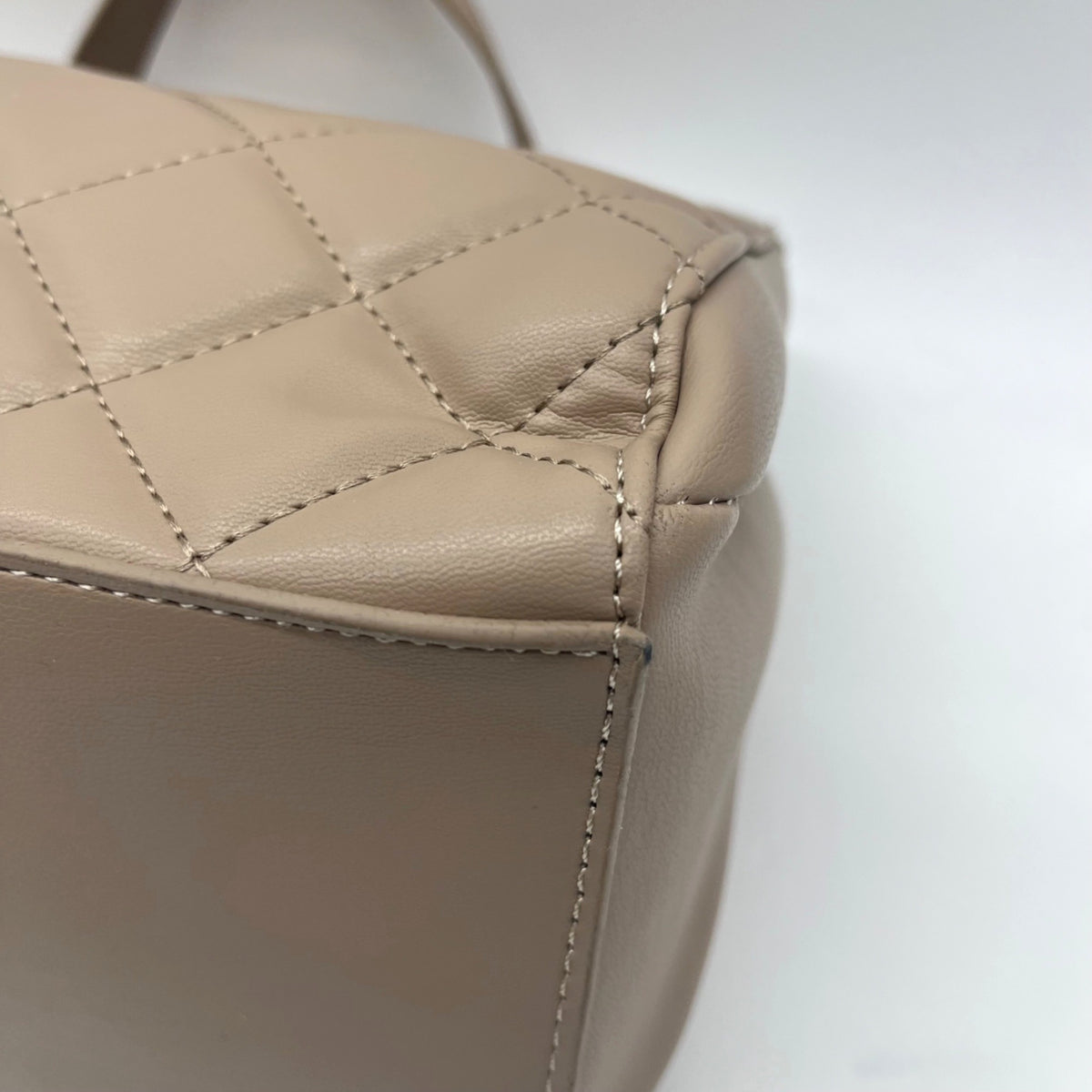 Badgley Mischka Nude Quilted Faux Leather Convertible Handbag
