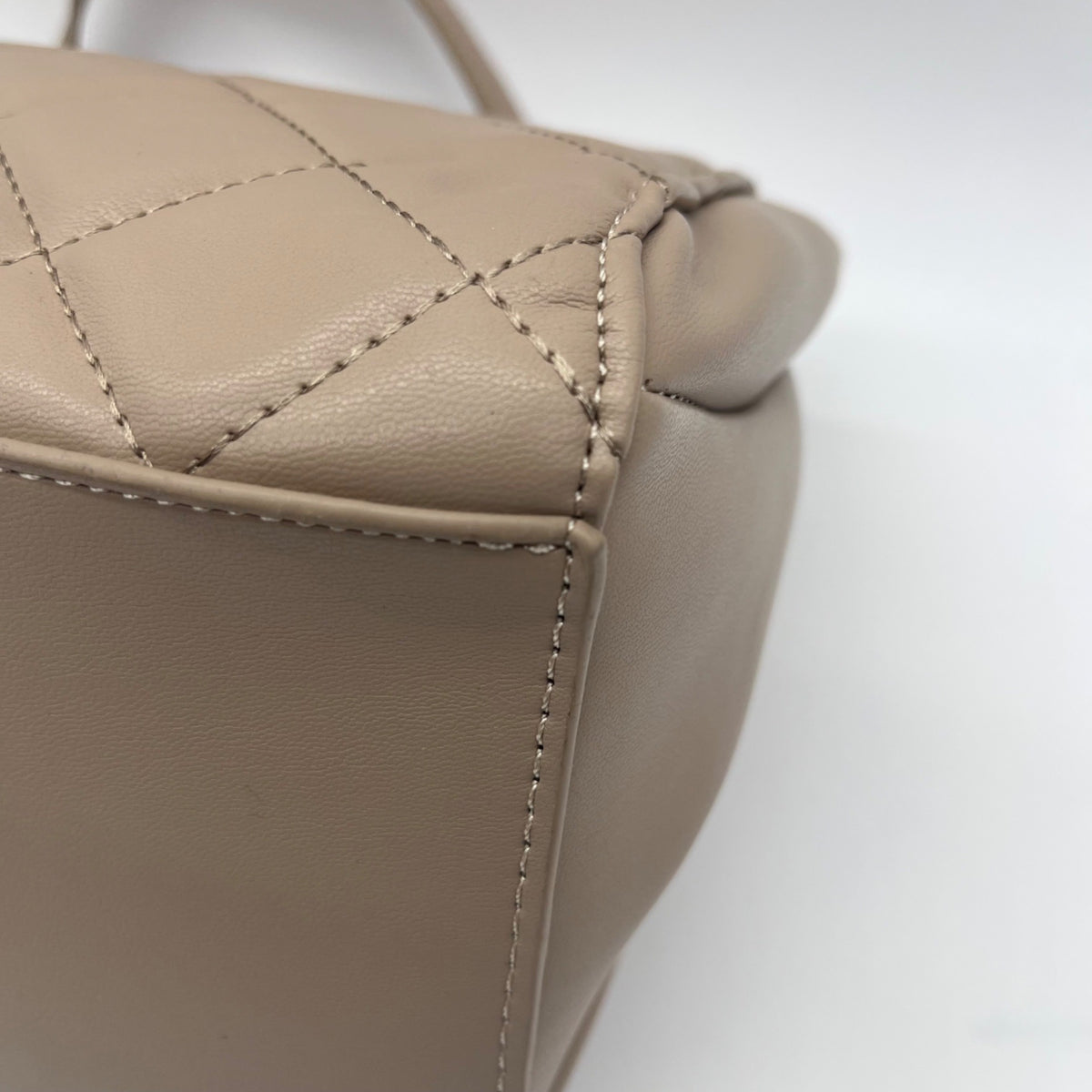 Badgley Mischka Nude Quilted Faux Leather Convertible Handbag
