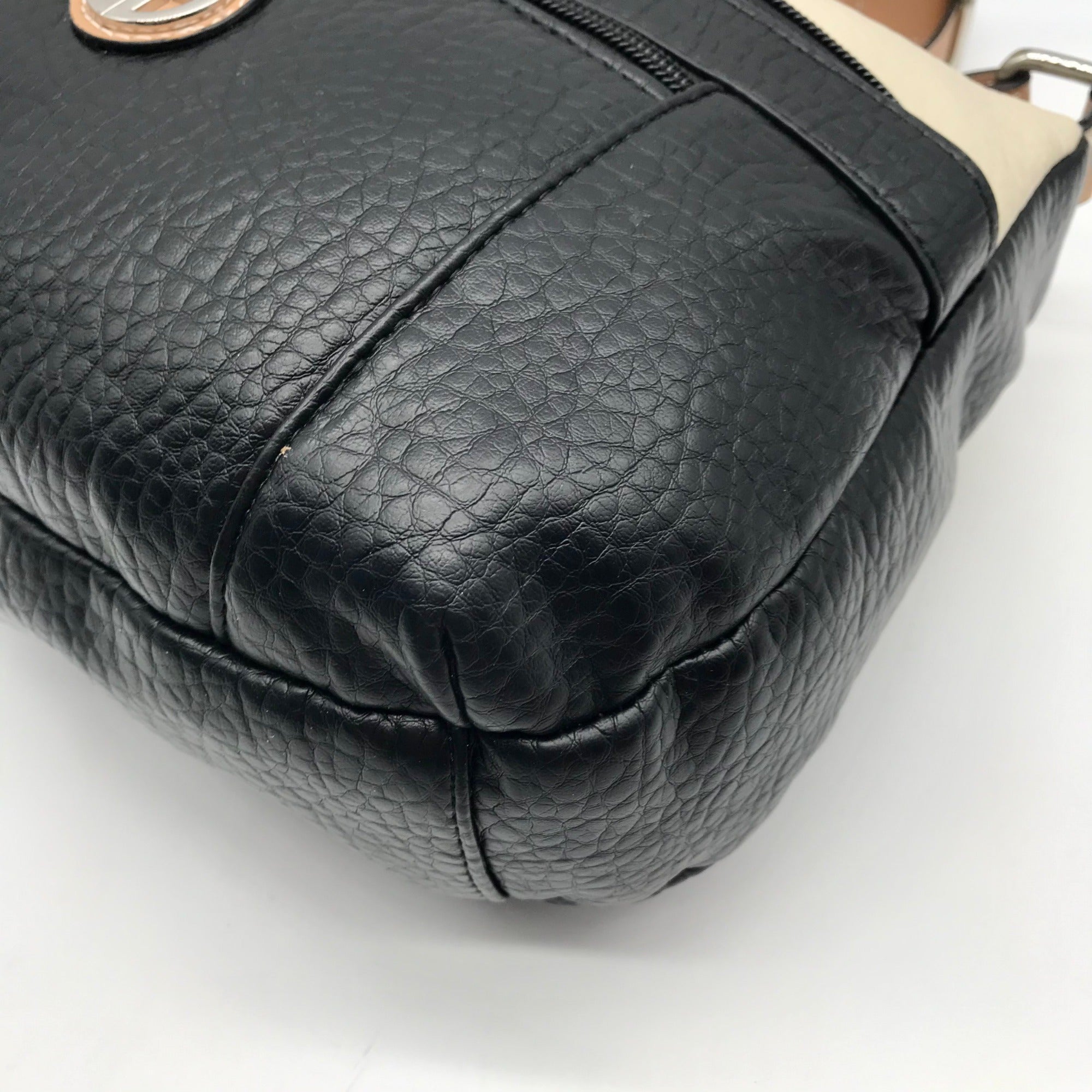 Giani Bernini Beige And Black Colorblock Pebbled Crossbody