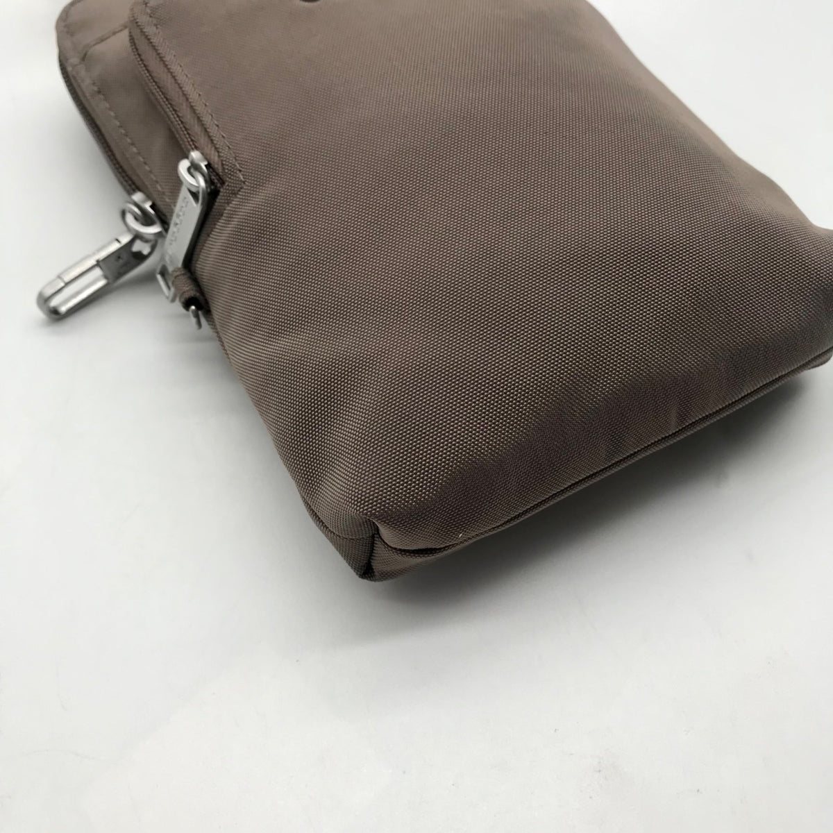 Baggallini Pale Brown Nylon Slim Crossbody Bag
