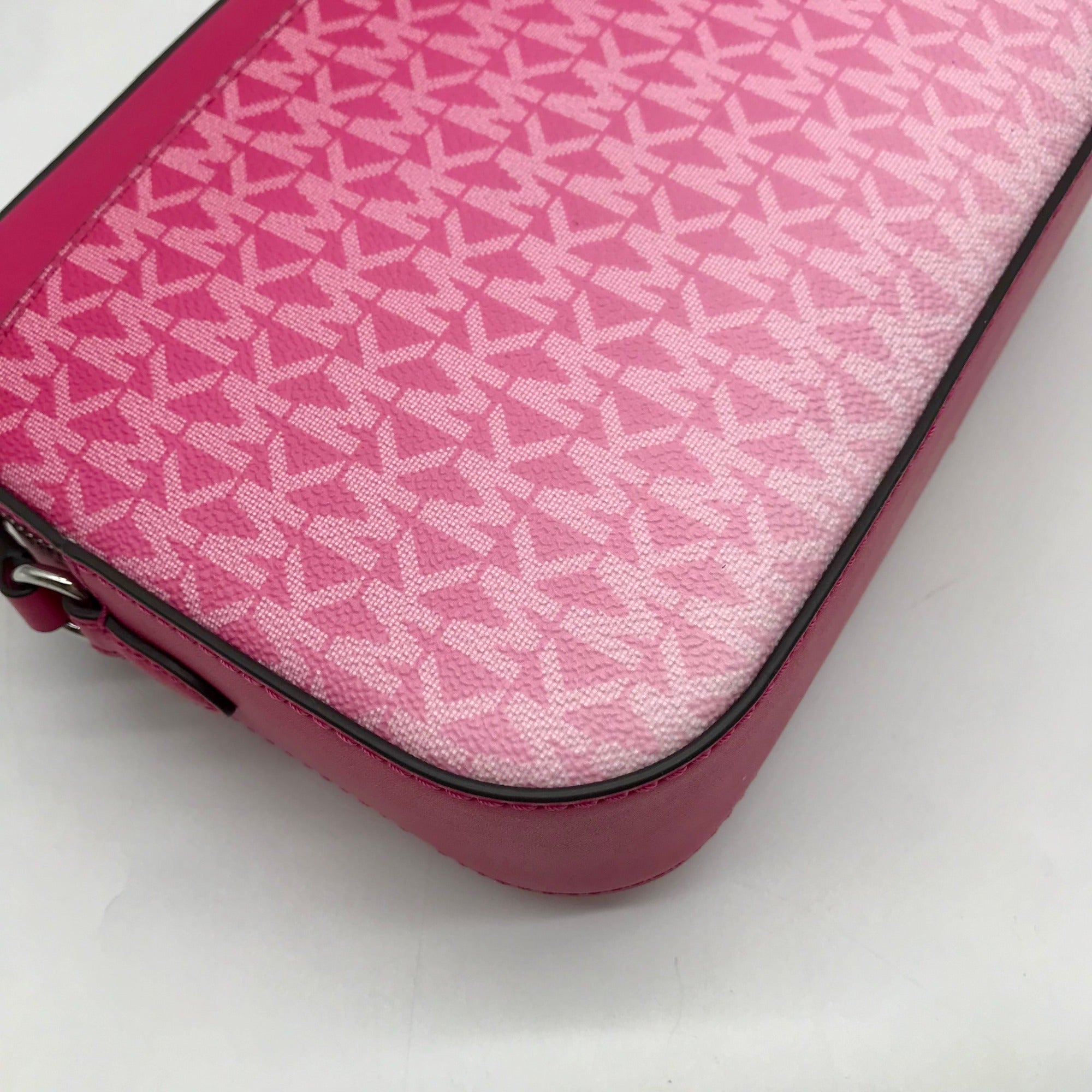 Michael Kors Dragon Fruit Ombre Leather Jet Set Logo Crossbody Bag